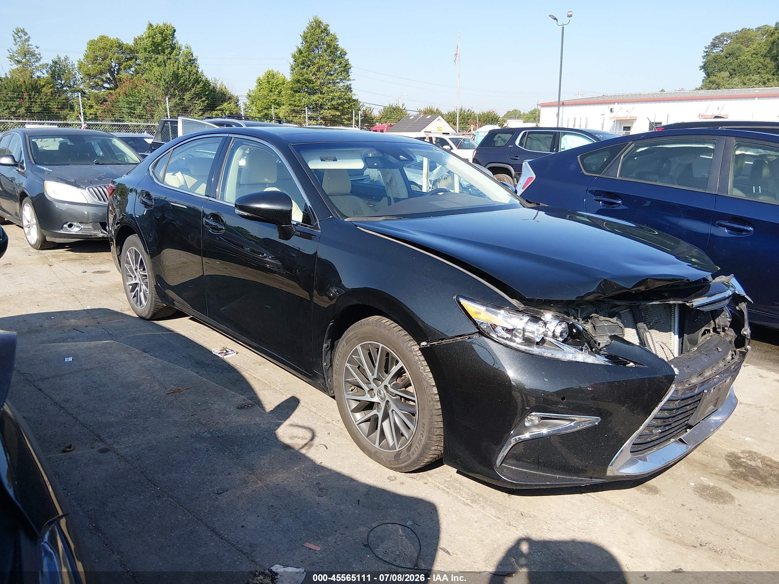 2017 Lexus ES 350, VIN 58ABK1GG9HU060928 — Front end