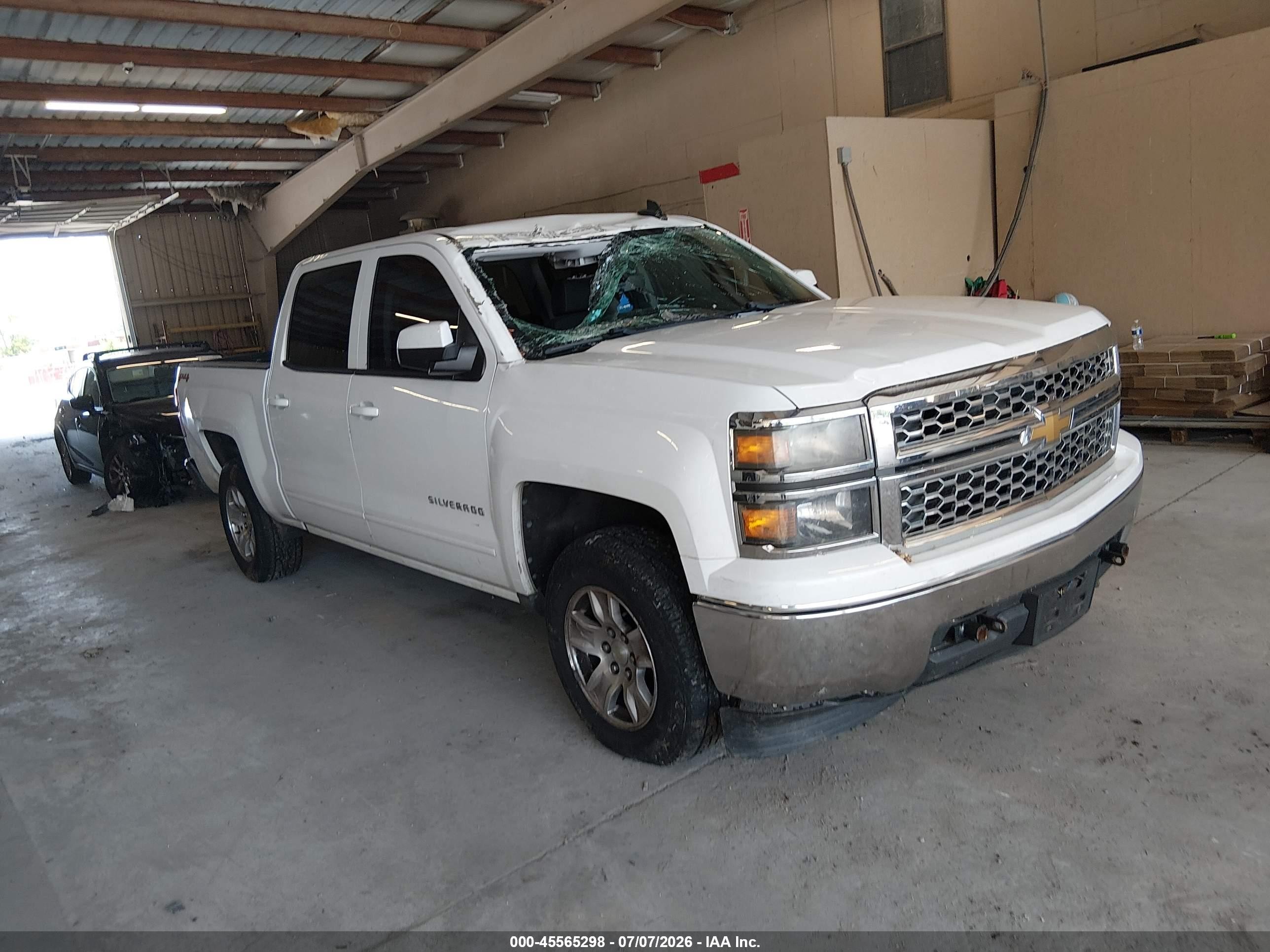 2015 Chevrolet Silverado 1500 LT, VIN 3GCUKREHXFG302169 — Roof