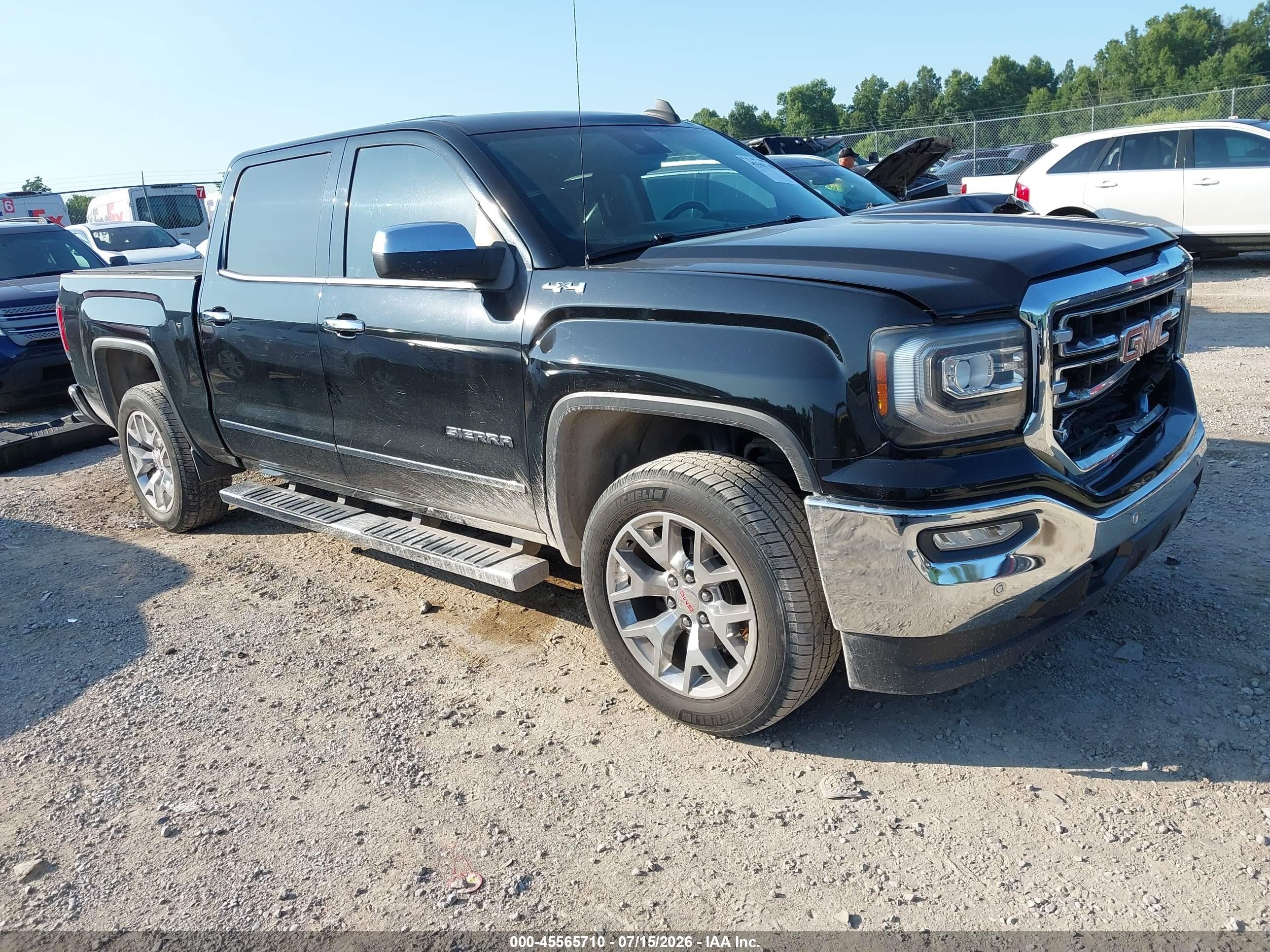 2018 GMC Sierra 1500 SLT, VIN 3GTU2NEJ0JG593902 — Front end