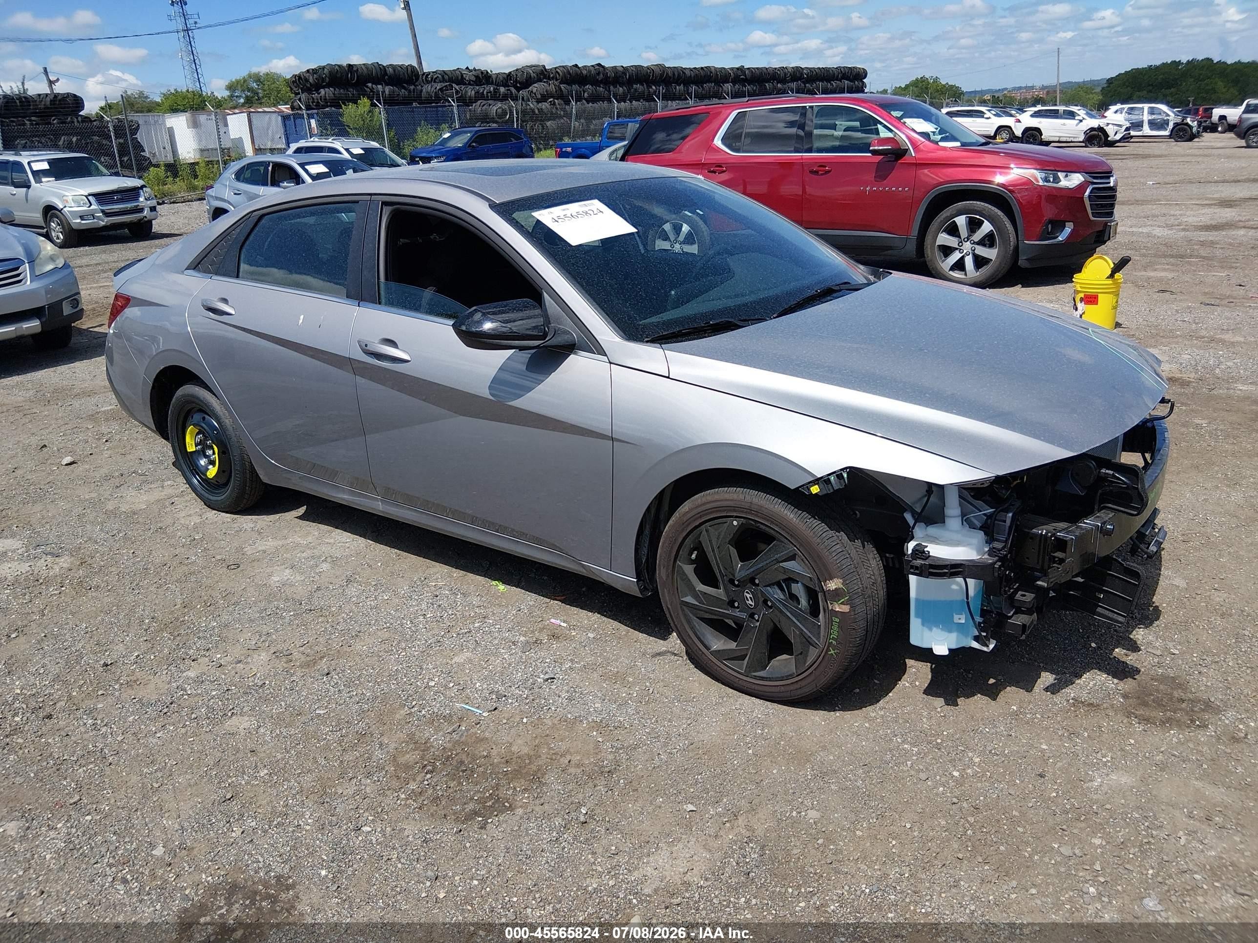 2026 Hyundai Elantra SEL Sport Premium, VIN KMHLS4DG4TU119717 — Front end