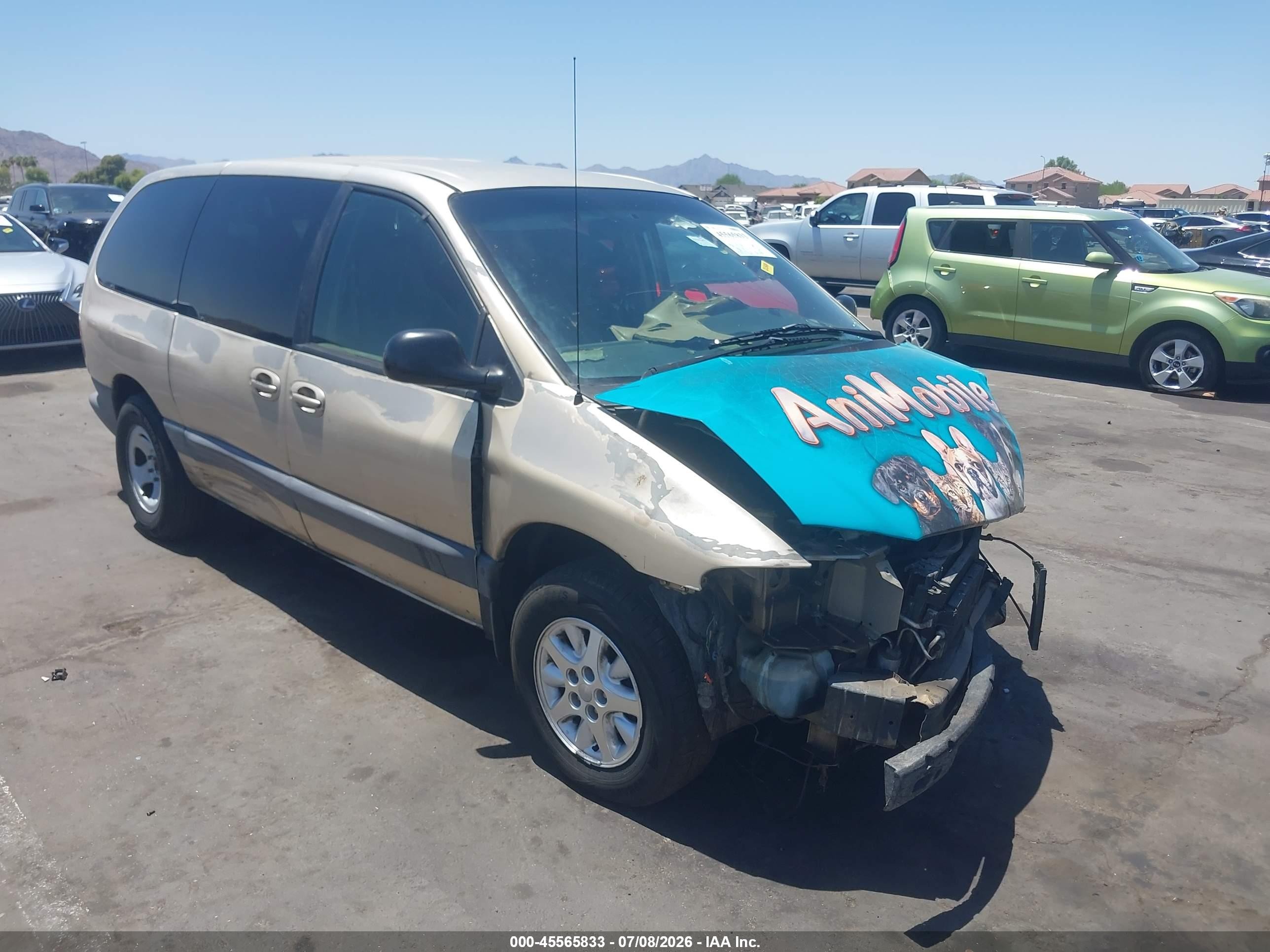 2000 Chrysler Voyager SE, VIN 1C4GJ44G9YB787718 — Перед