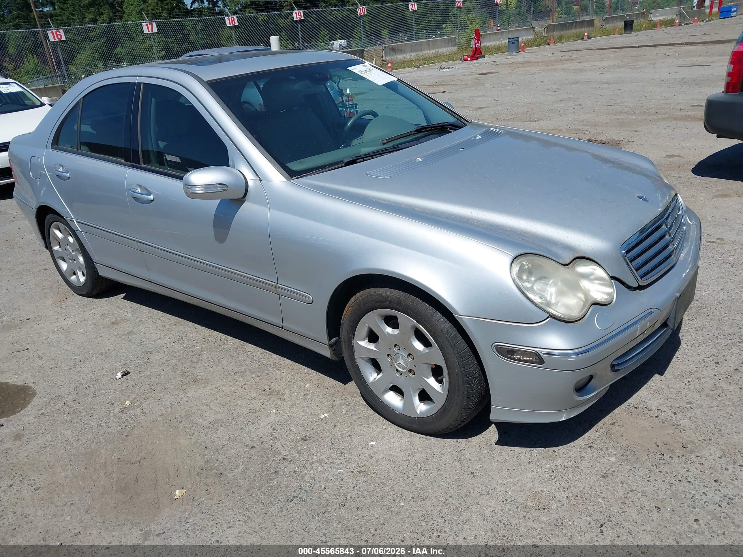 2006 Mercedes-Benz C 280 Luxury, VIN WDBRF92H86F810154 — Normal wear