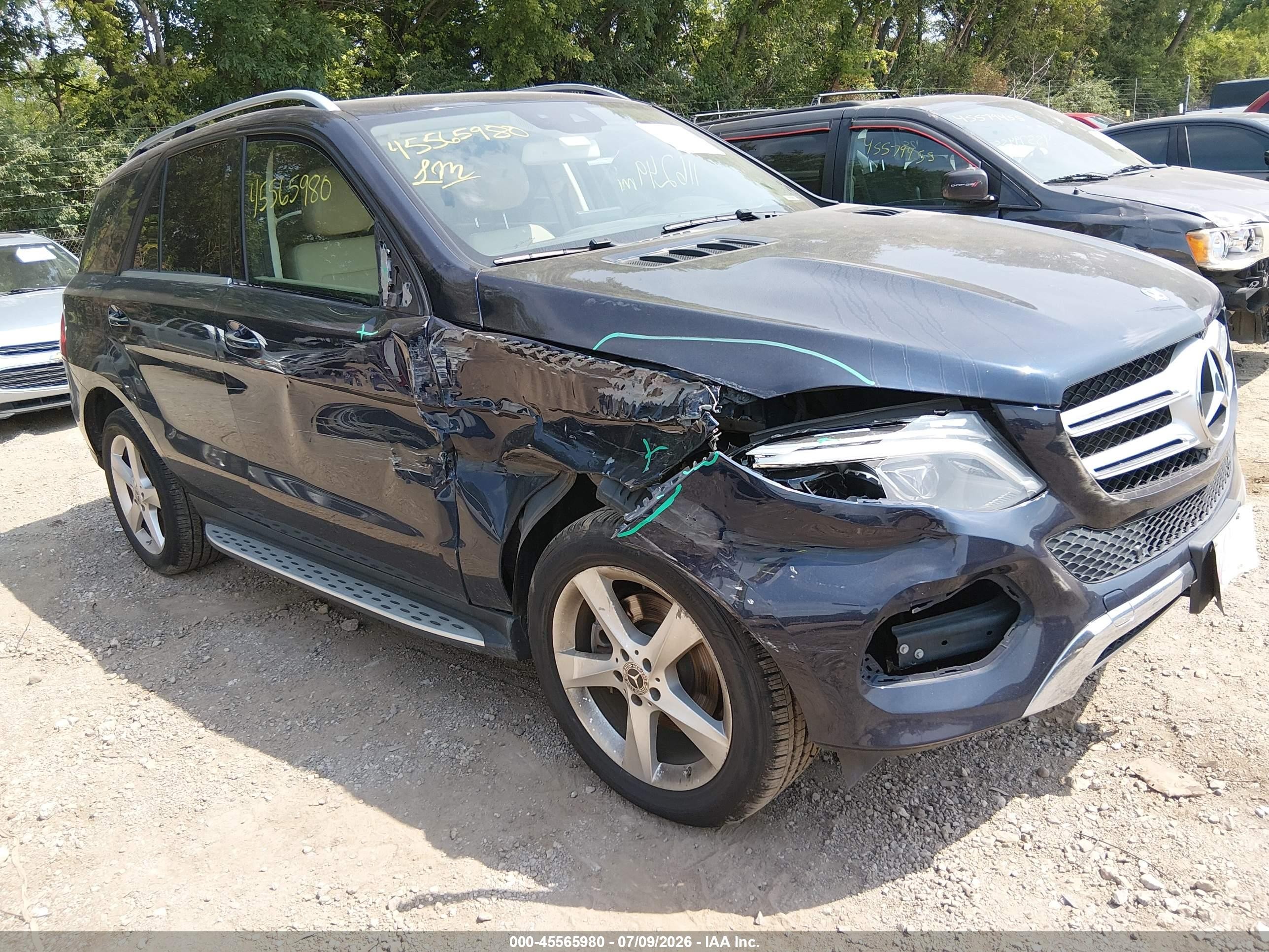 2017 Mercedes-Benz GLE 350, VIN 4JGDA5HB9HA962087 — Front end