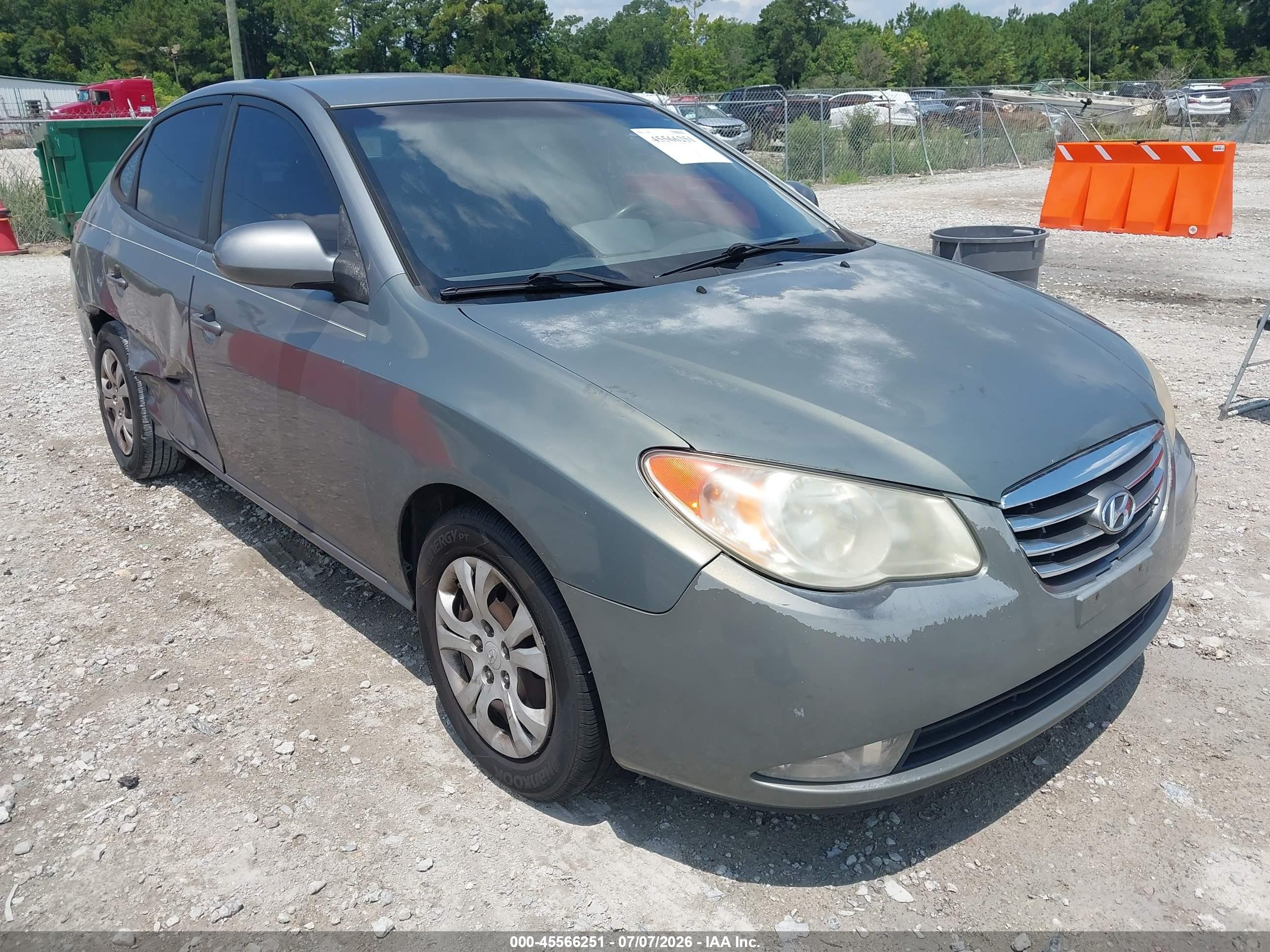 2010 Hyundai Elantra GLS, VIN KMHDU4AD2AU114070 — Side