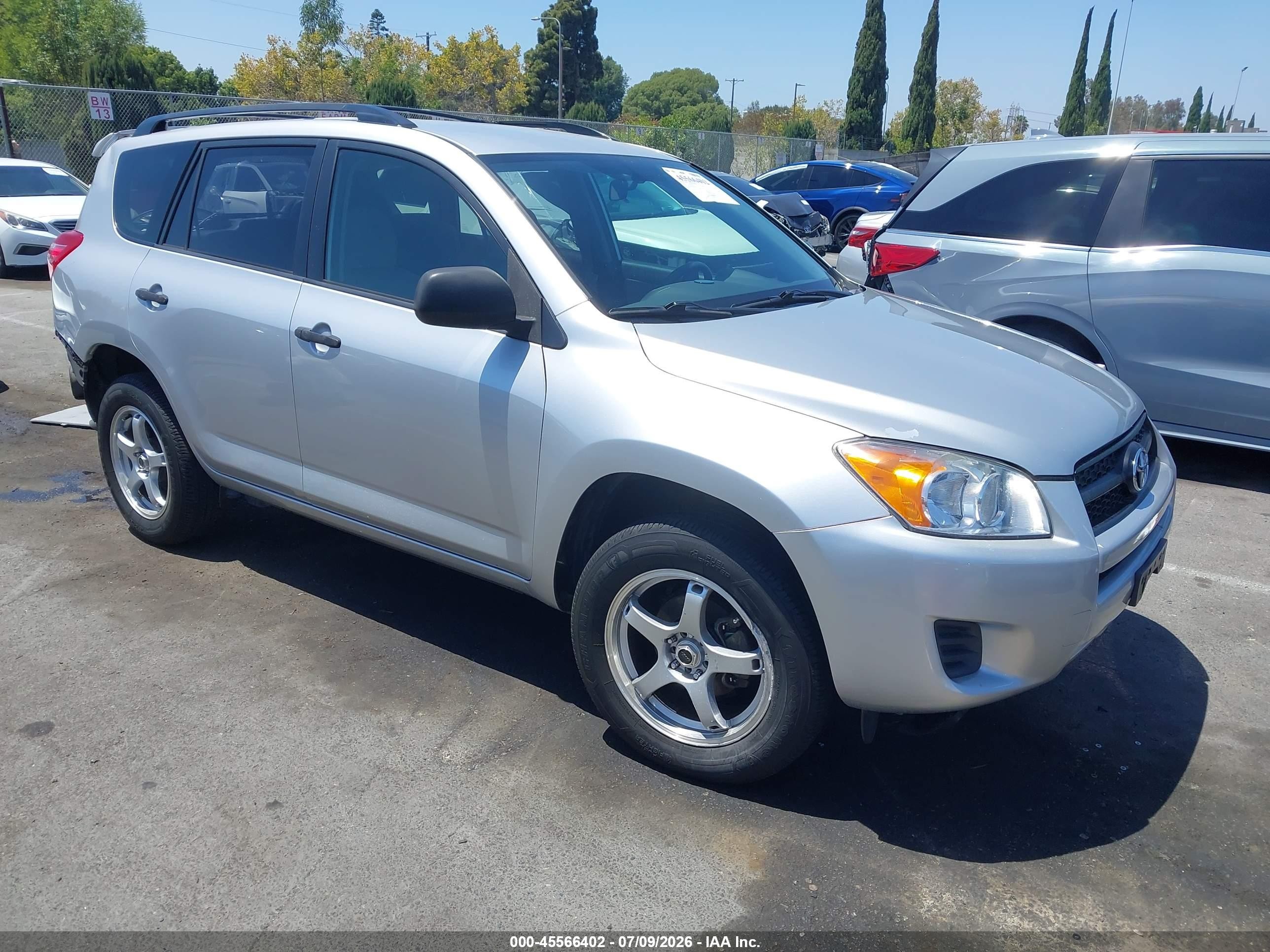 2010 Toyota RAV4, VIN JTMZF4DV6AD019178 — Rear end