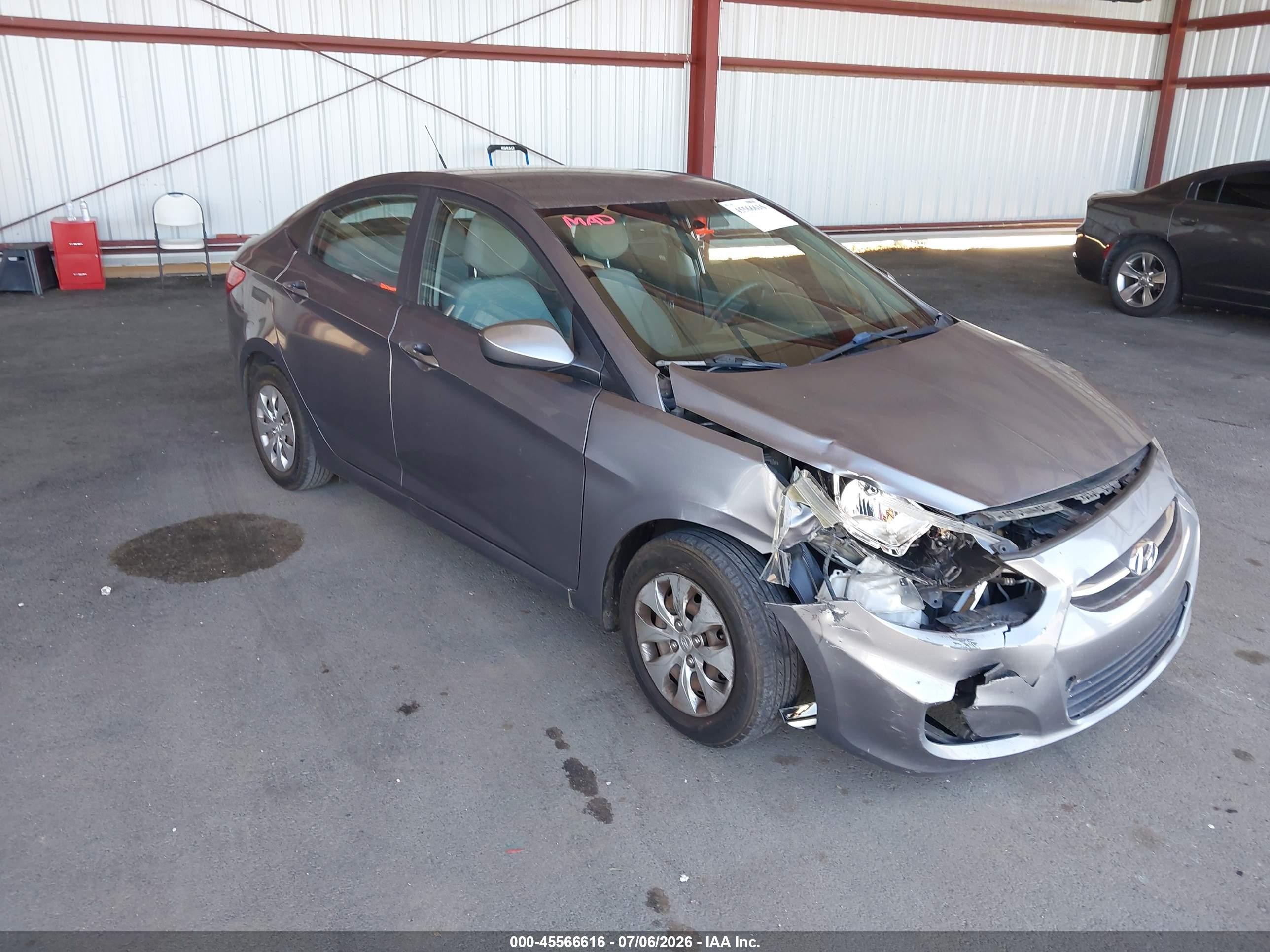 2017 Hyundai Accent SE, VIN KMHCT4AEXHU180982 — Перед