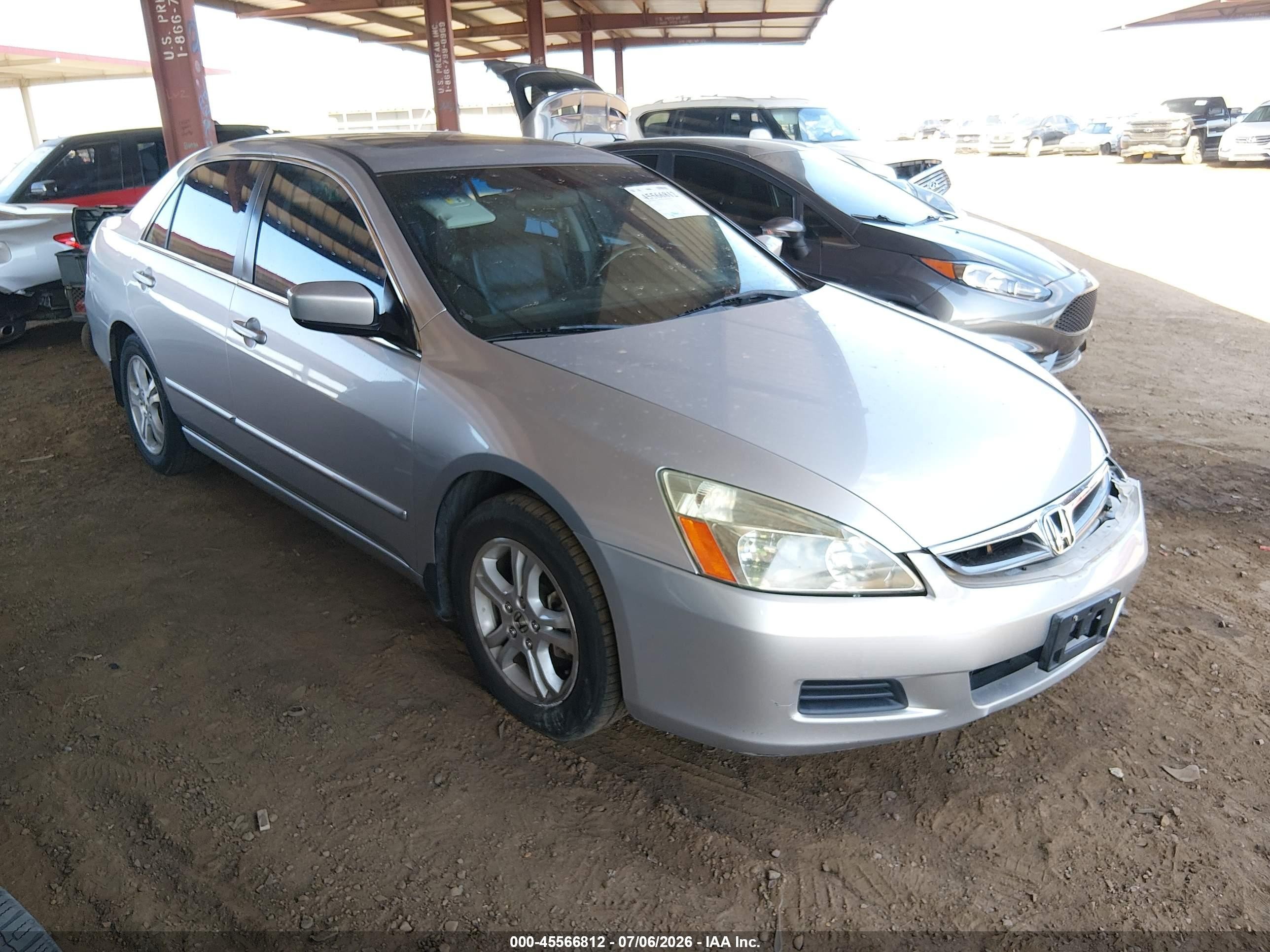 2006 Honda Accord EX-L, VIN 1HGCM56886A095150 — Front end