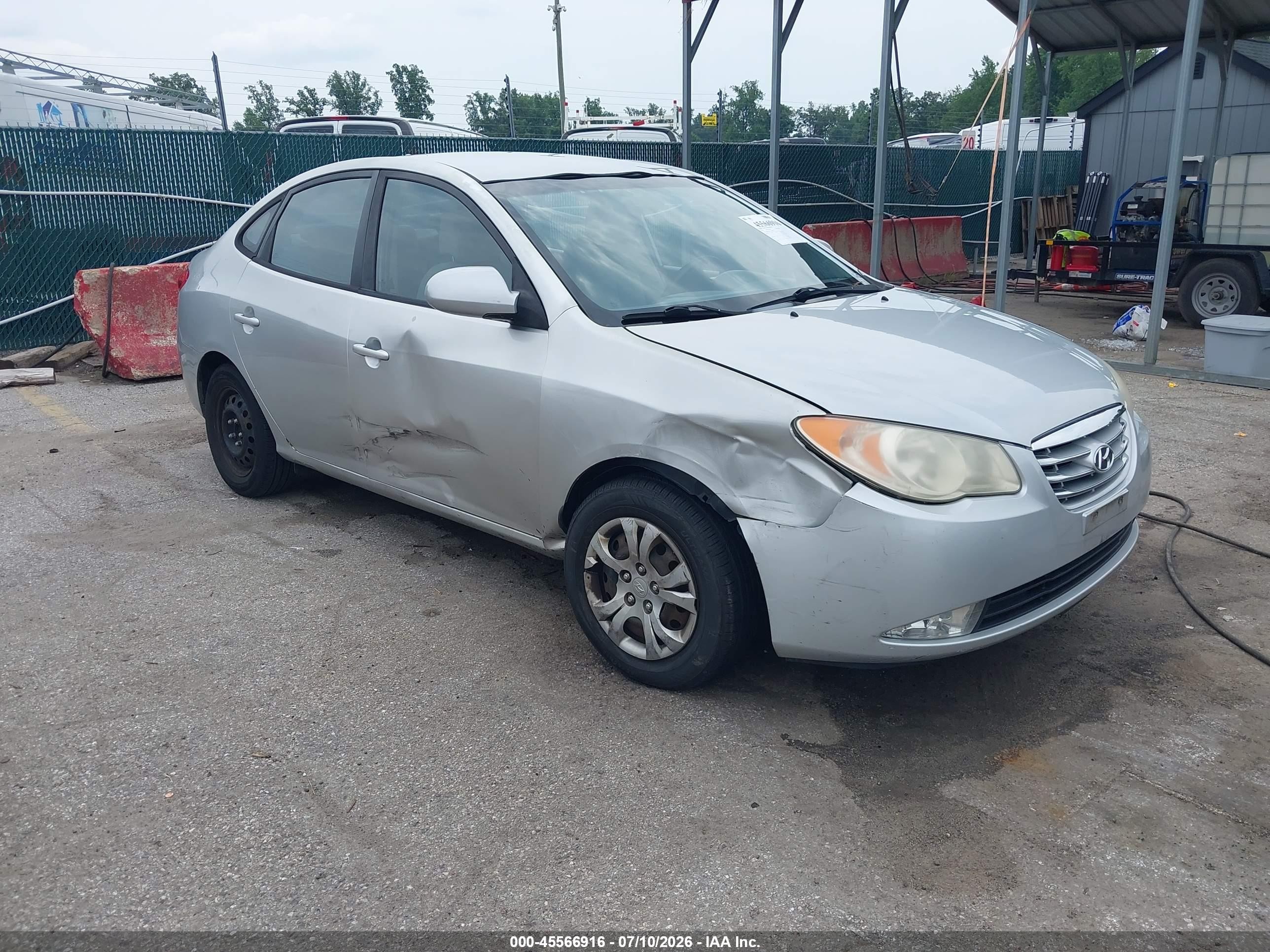 2010 Hyundai Elantra GLS, VIN KMHDU4ADXAU168457 — Side