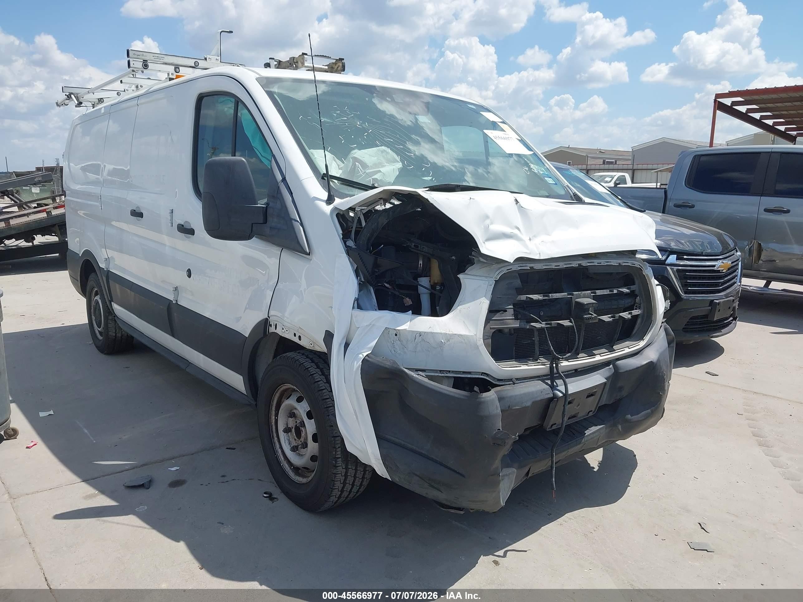 2019 Ford Transit, VIN 1FTYE1ZM6KKA43426 — Front end