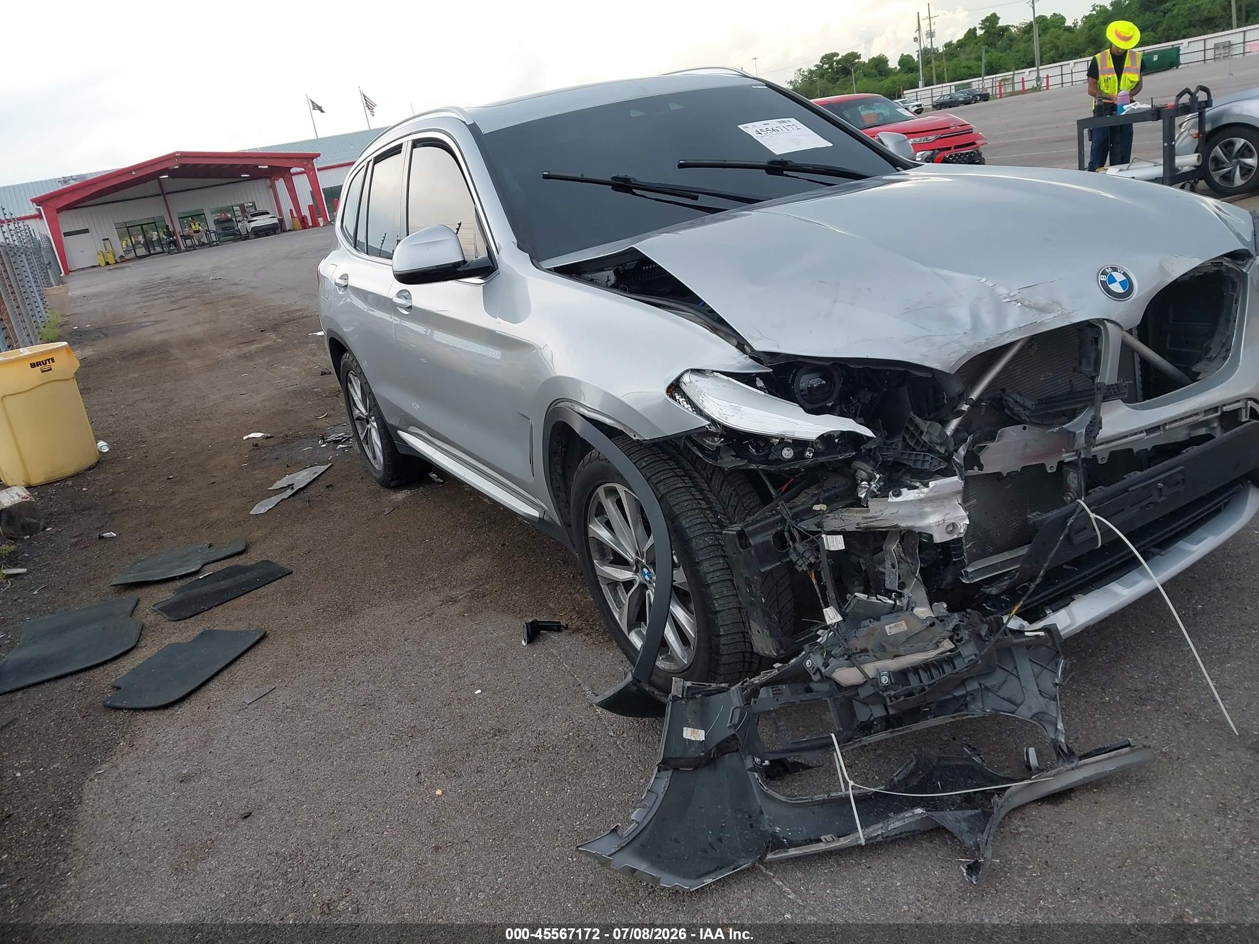 2019 BMW X3 sDrive30i, VIN 5UXTR7C5XKLF31535 — Front end