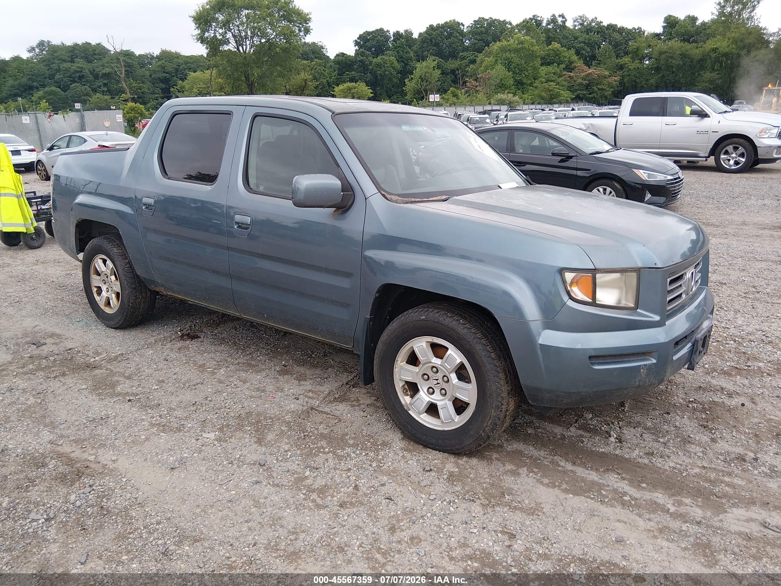 2008 Honda Ridgeline RTL, VIN 2HJYK16528H508088 — Normal wear
