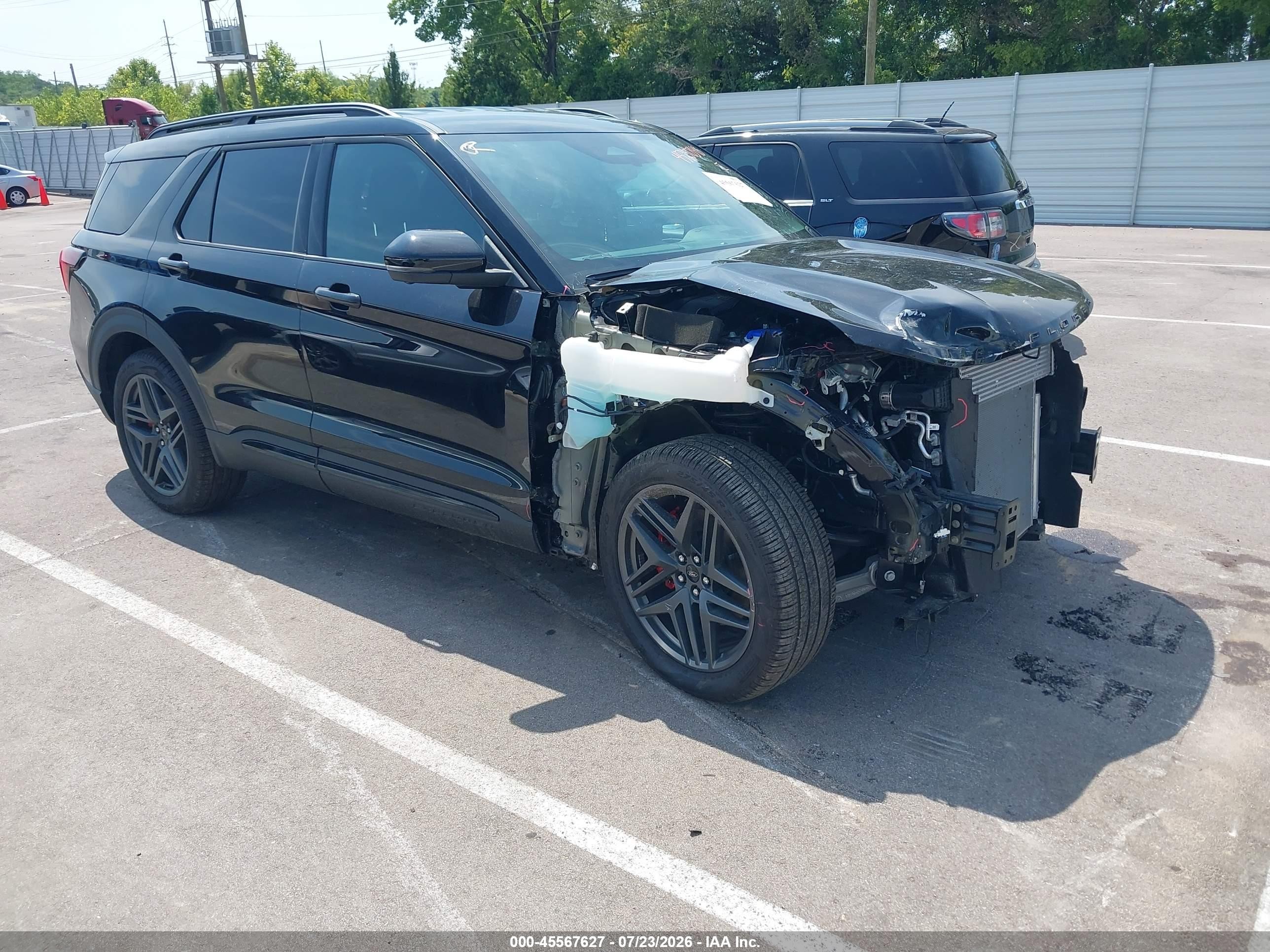 2025 Ford Explorer ST-Line, VIN 1FMUK7KHXSGC39035 — Перед
