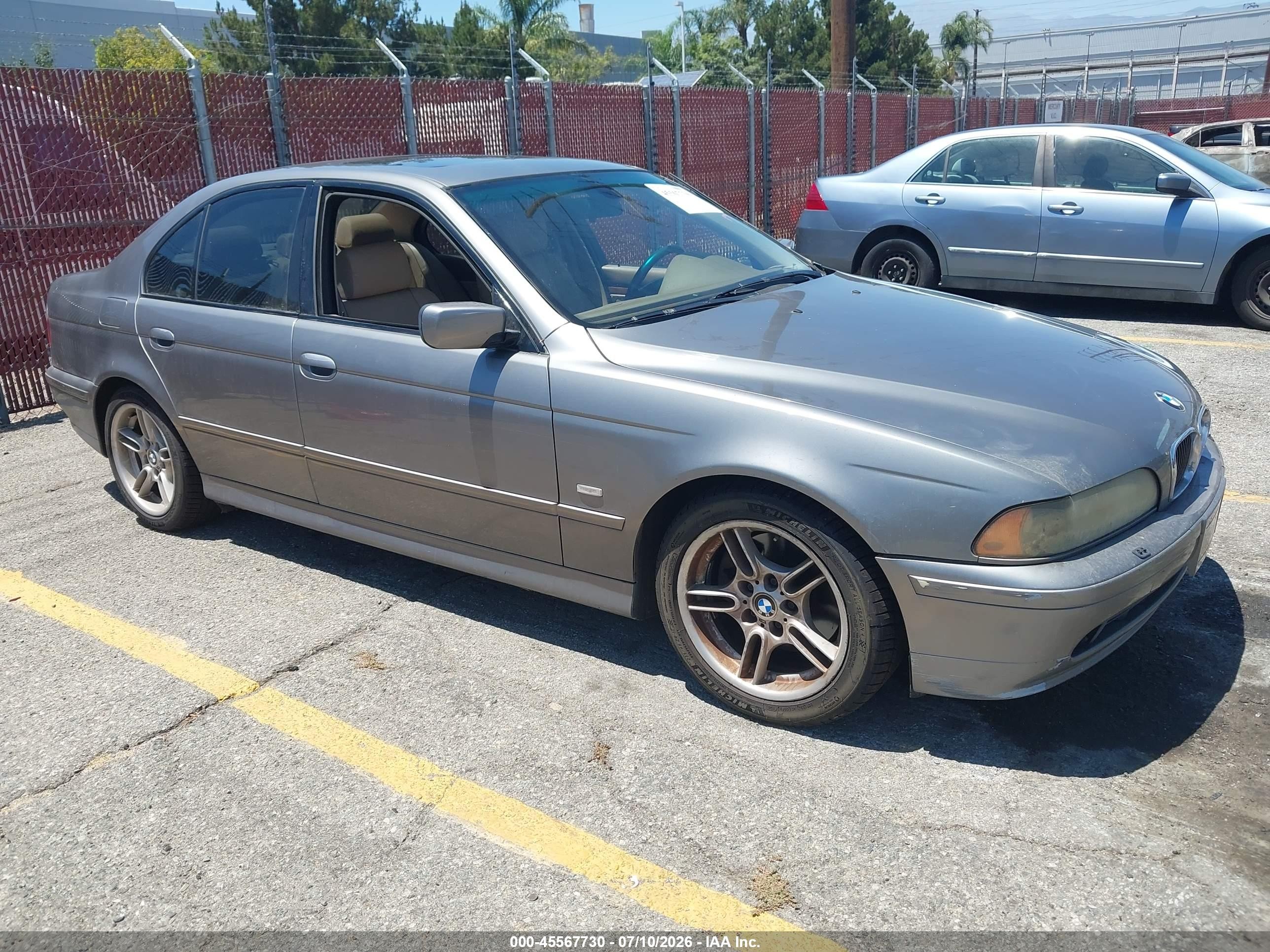 2002 BMW 5 Series 540i, VIN WBADN63442GN85693 — Зад