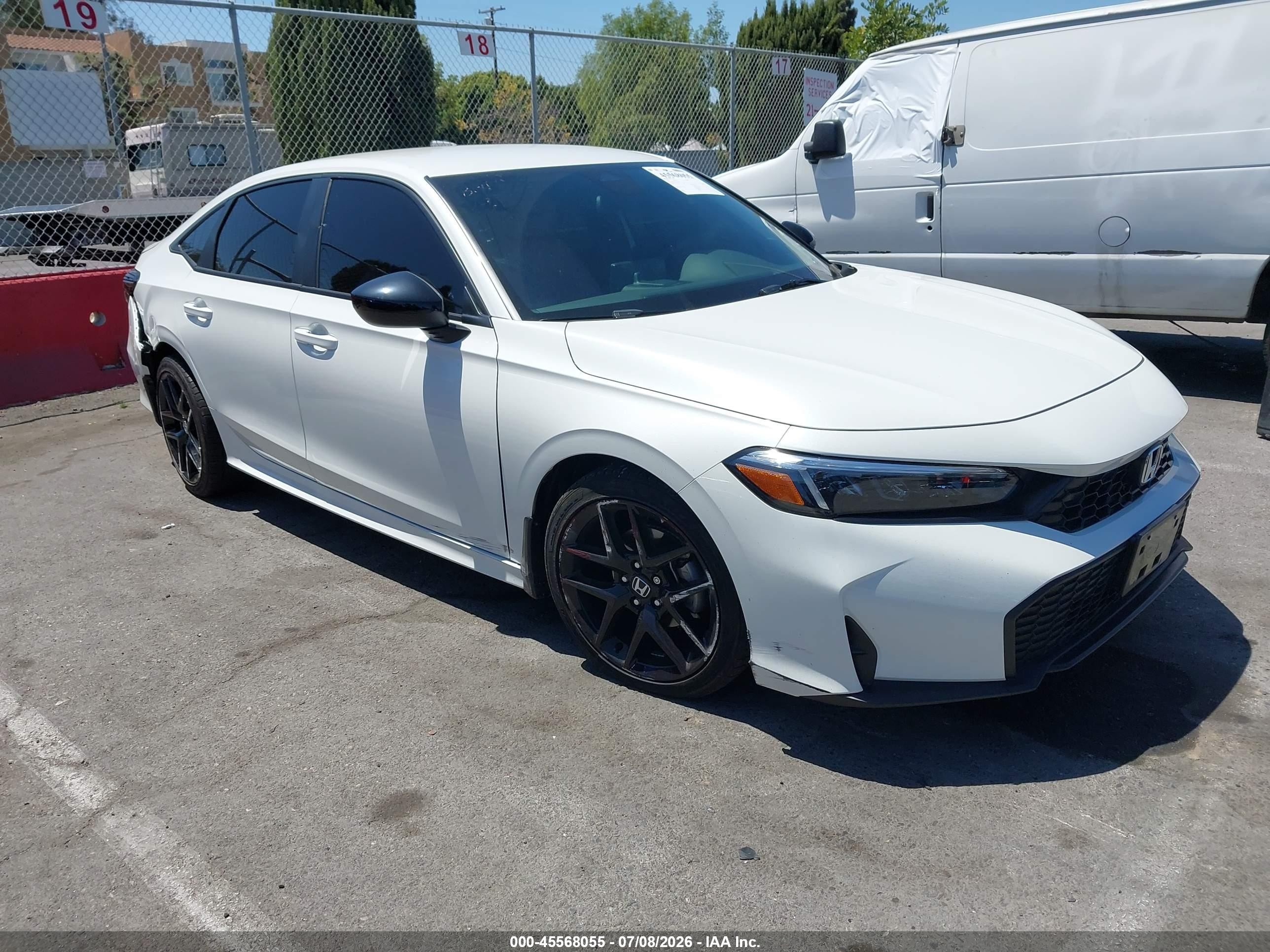 2026 Honda Civic Sport, VIN 2HGFE2F53TH525503 — Зад