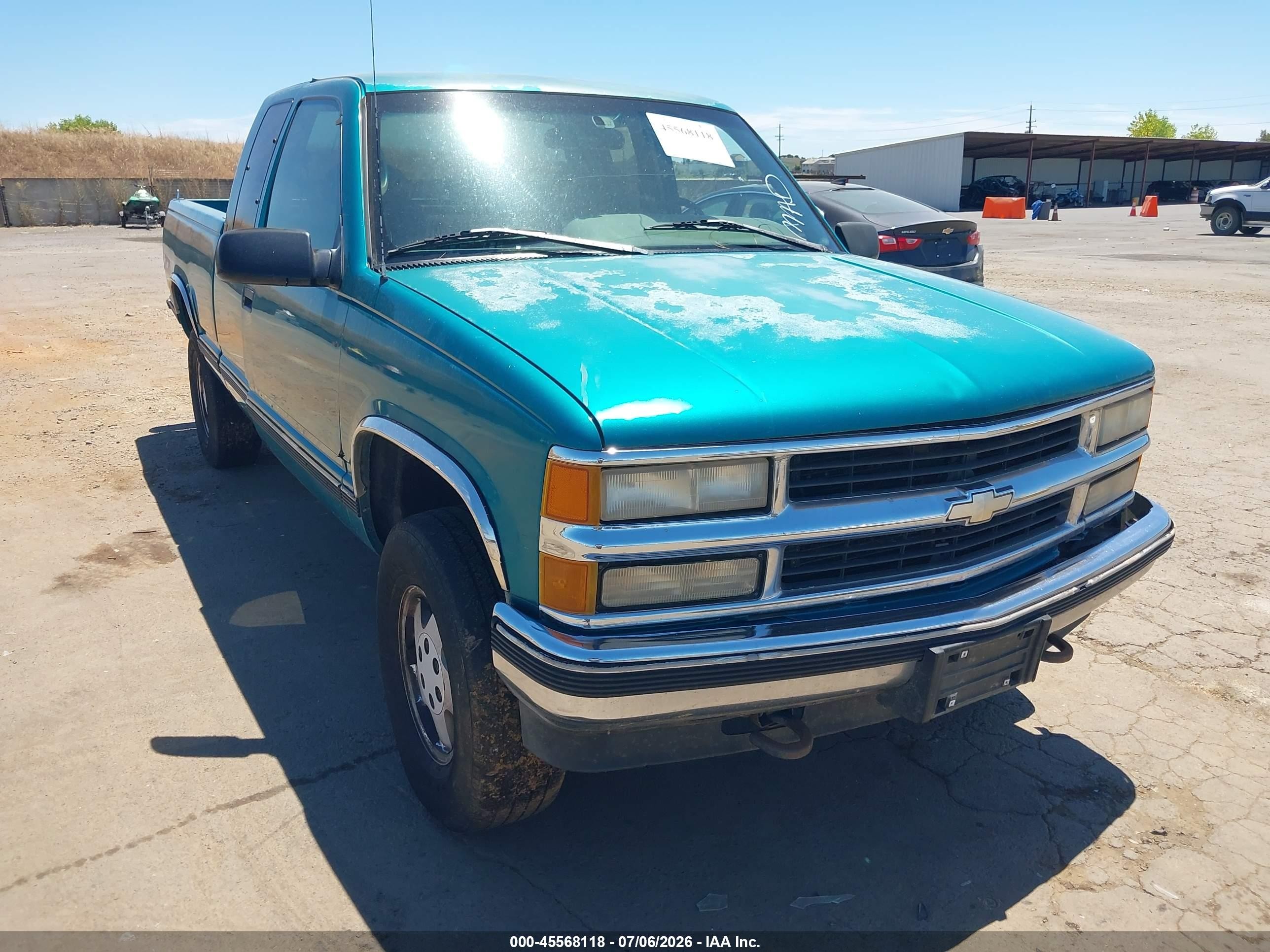 1995 Chevrolet K1500, VIN 1GBEK19K0SE259625 — Normal wear