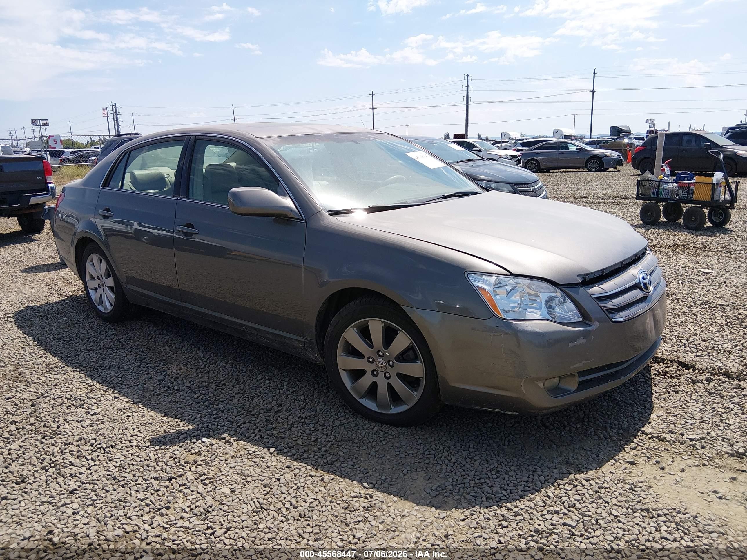 2006 Toyota Avalon XLS, VIN 4T1BK36B46U116943 — Normal wear