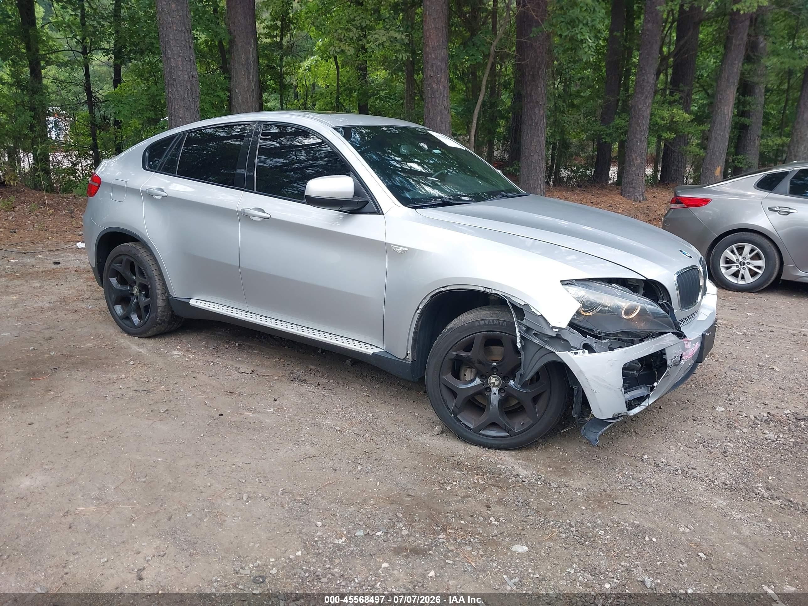 2011 BMW X6 35i, VIN 5UXFG2C56BLX07306 — Front end