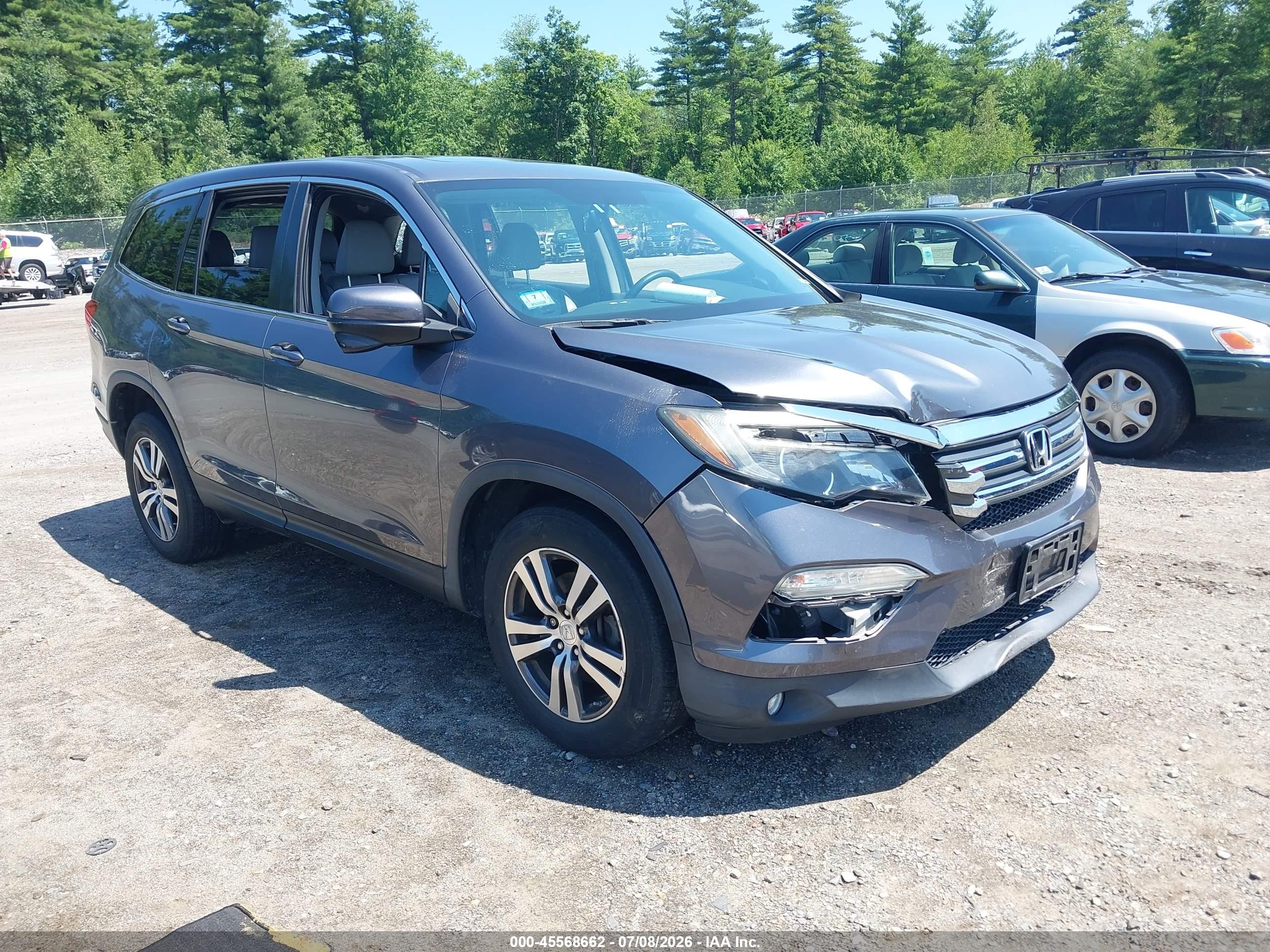 2016 Honda Pilot EX-L, VIN 5FNYF6H76GB102761 — Front end