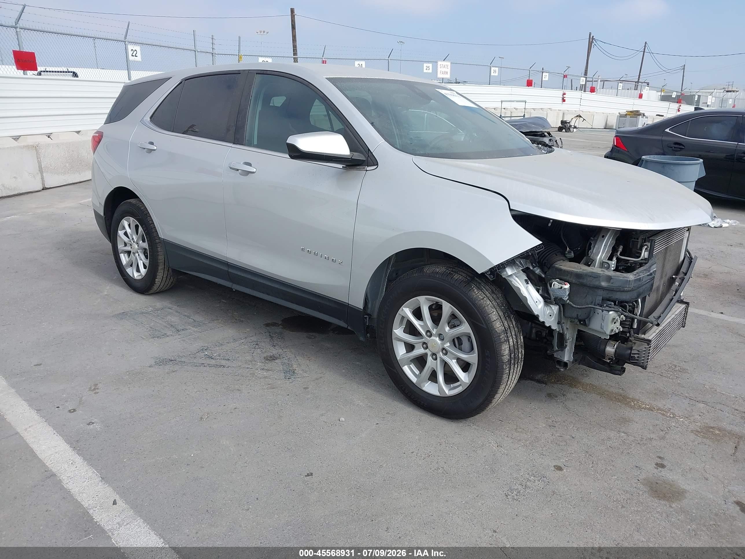 2021 Chevrolet Equinox LT, VIN 3GNAXUEV8MS174612 — Front end