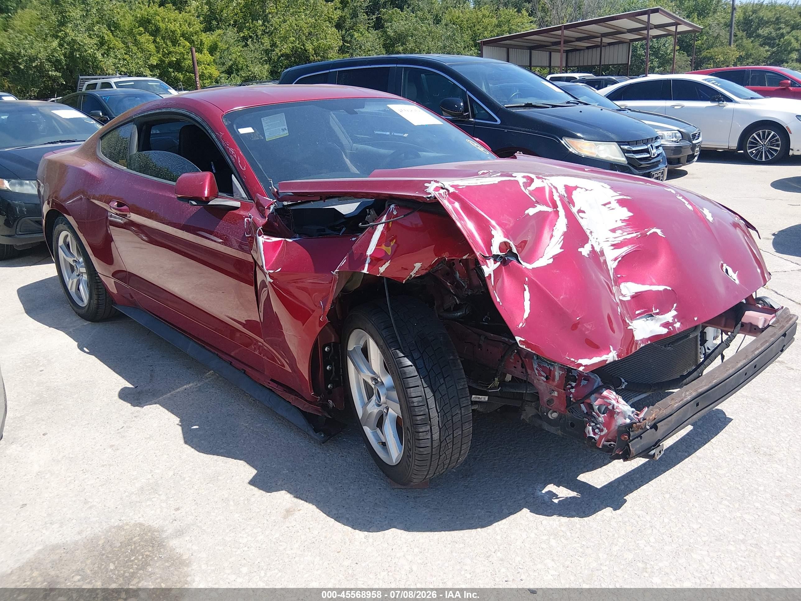 2015 Ford Mustang V6, VIN 1FA6P8AM2F5374343 — Front end