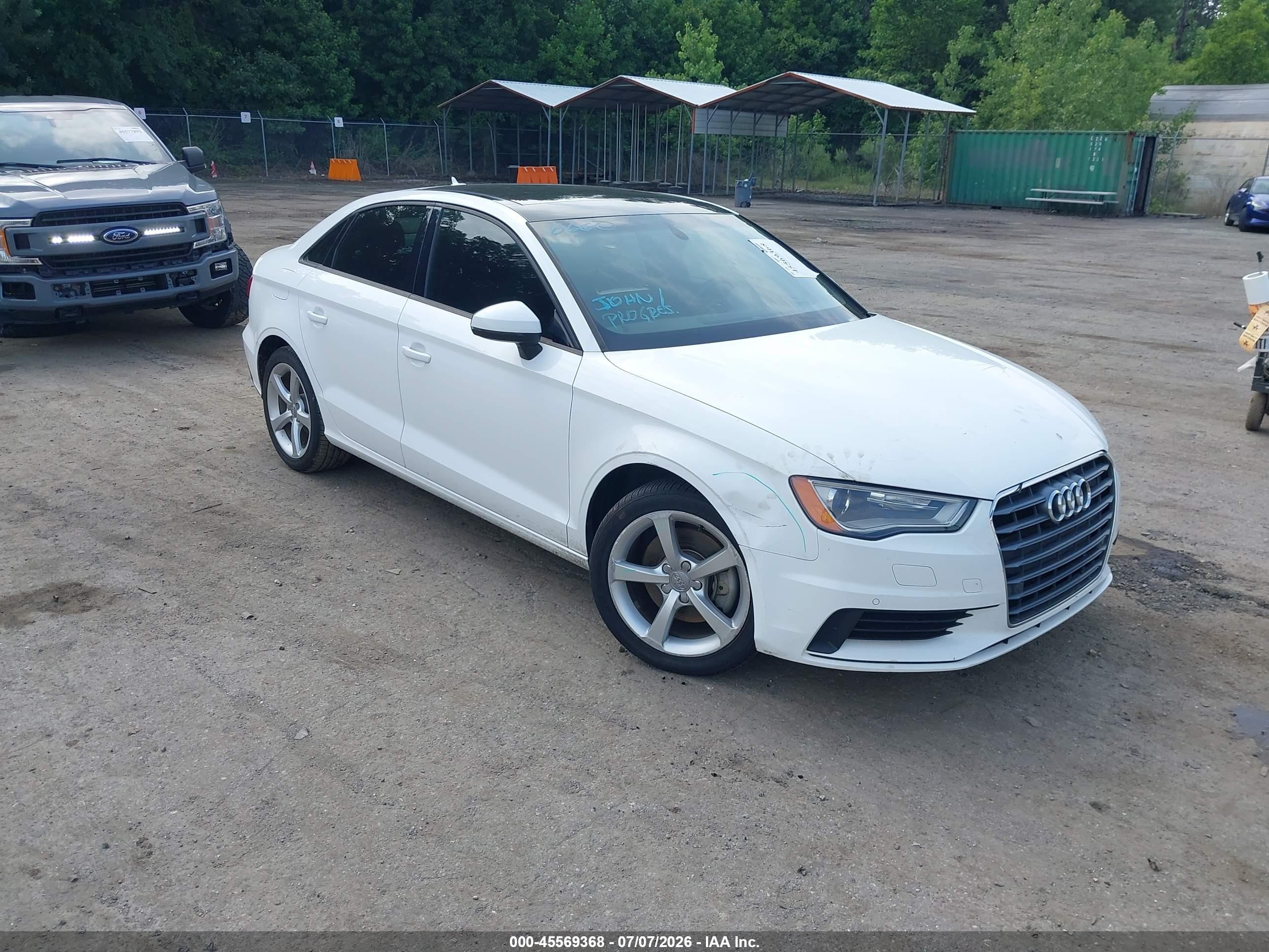 2016 Audi A3 Premium, VIN WAUA7GFF1G1059290 — Front end
