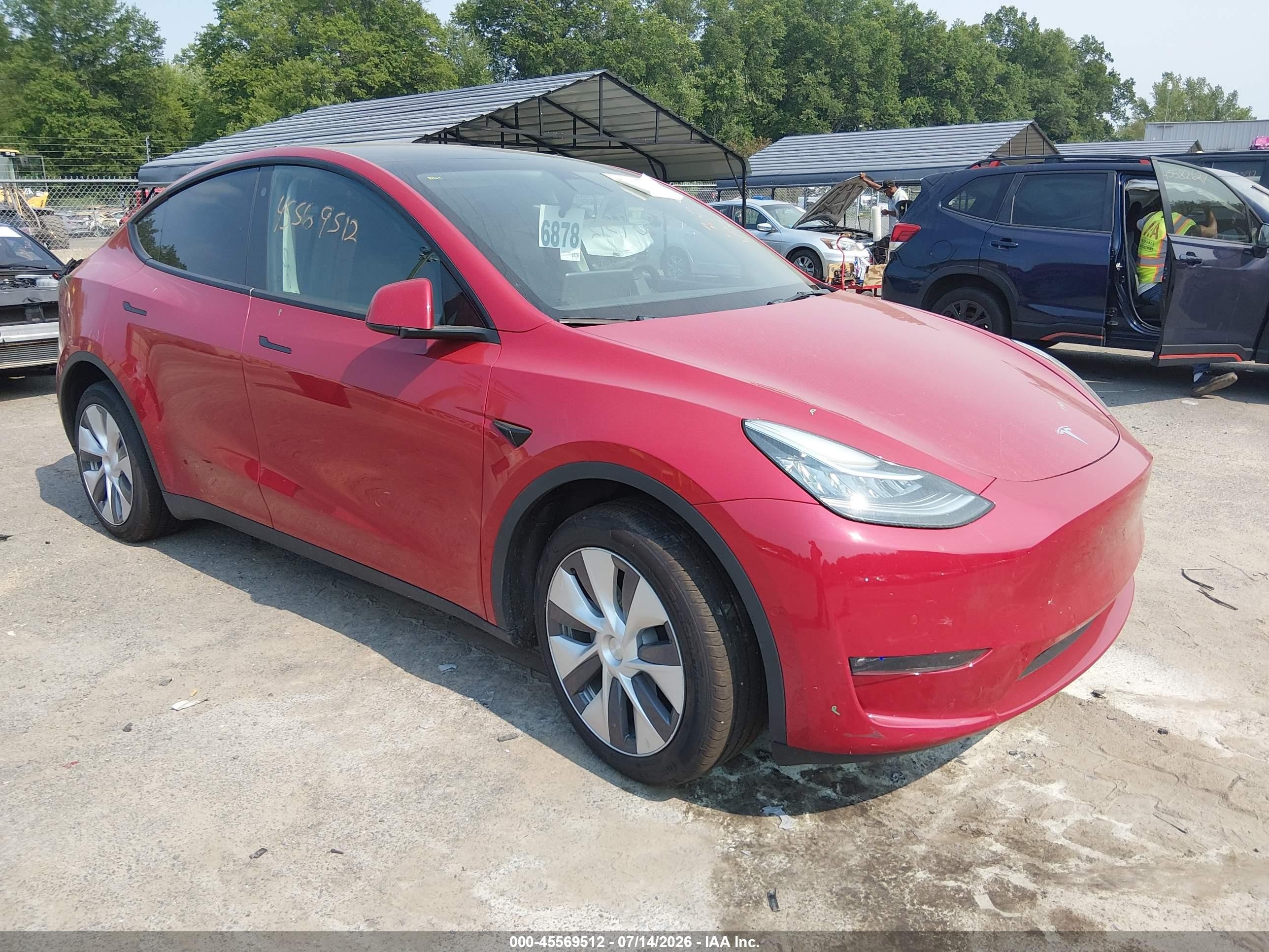 2022 Tesla Model Y Long Range, VIN 7SAYGDEE9NF451465 — Side