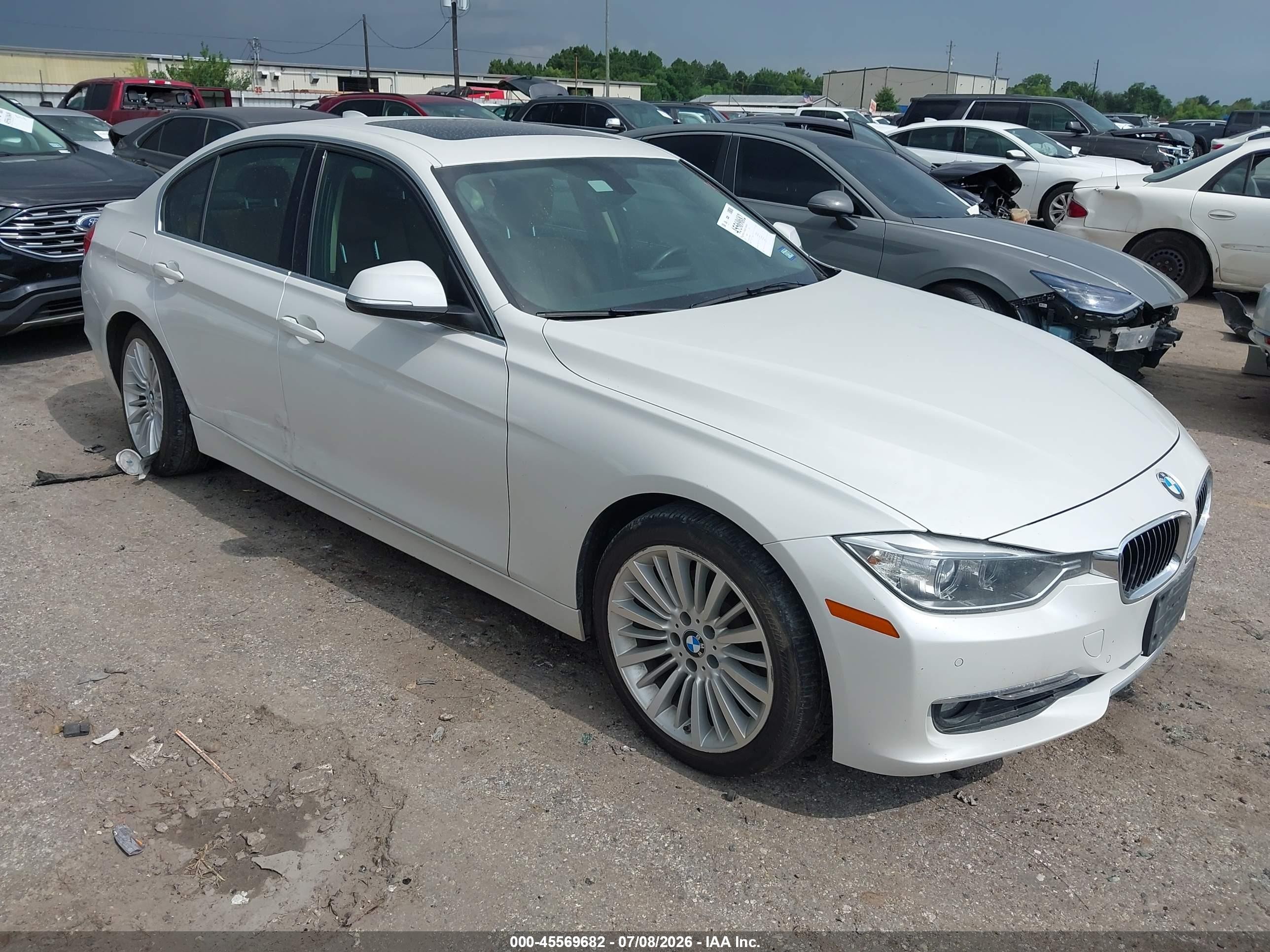 2015 BMW 3 Series 328i, VIN WBA3A5G53FNS87027 — Side