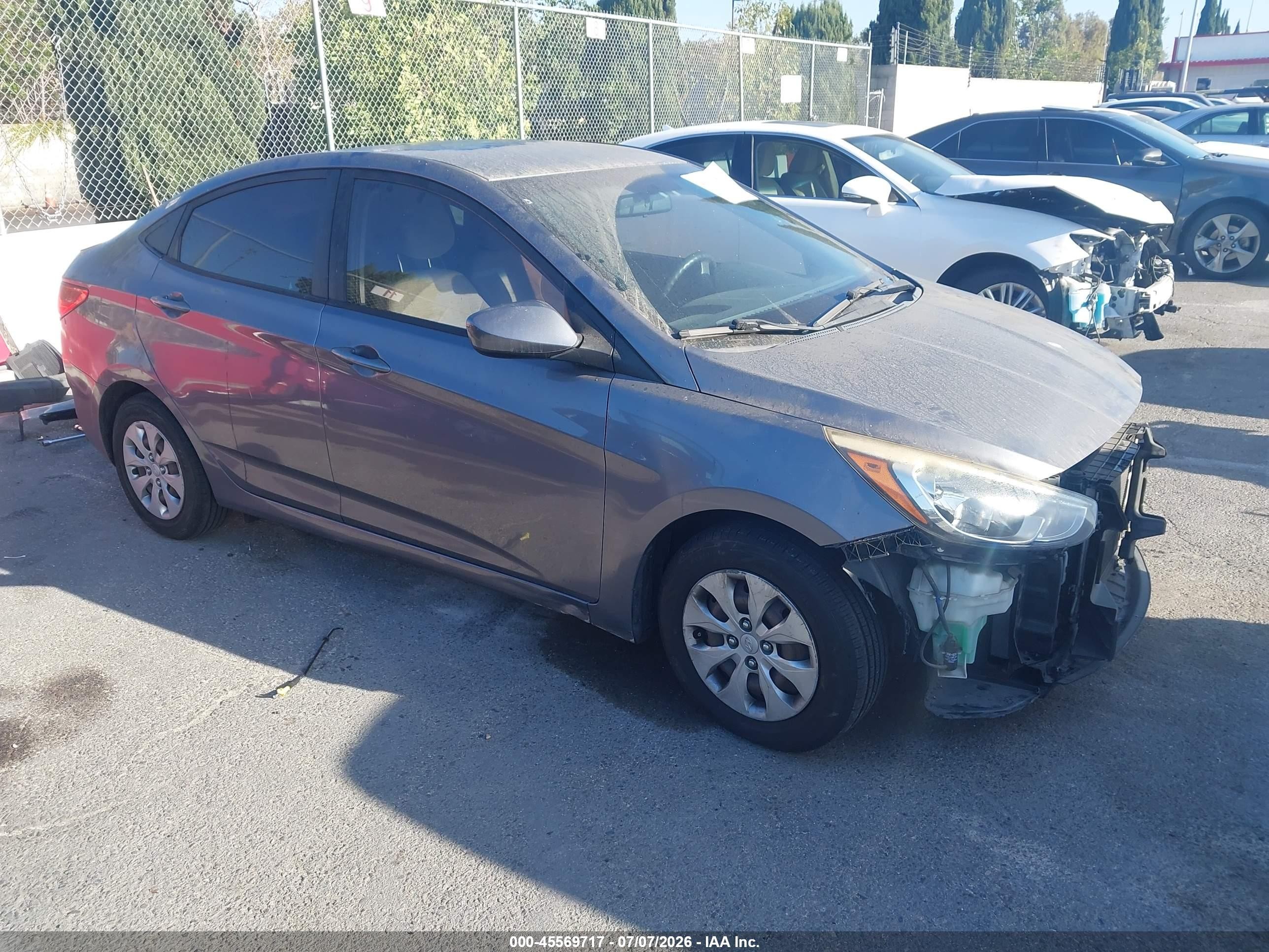 2016 Hyundai Accent SE, VIN KMHCT4AE3GU092645 — Front end