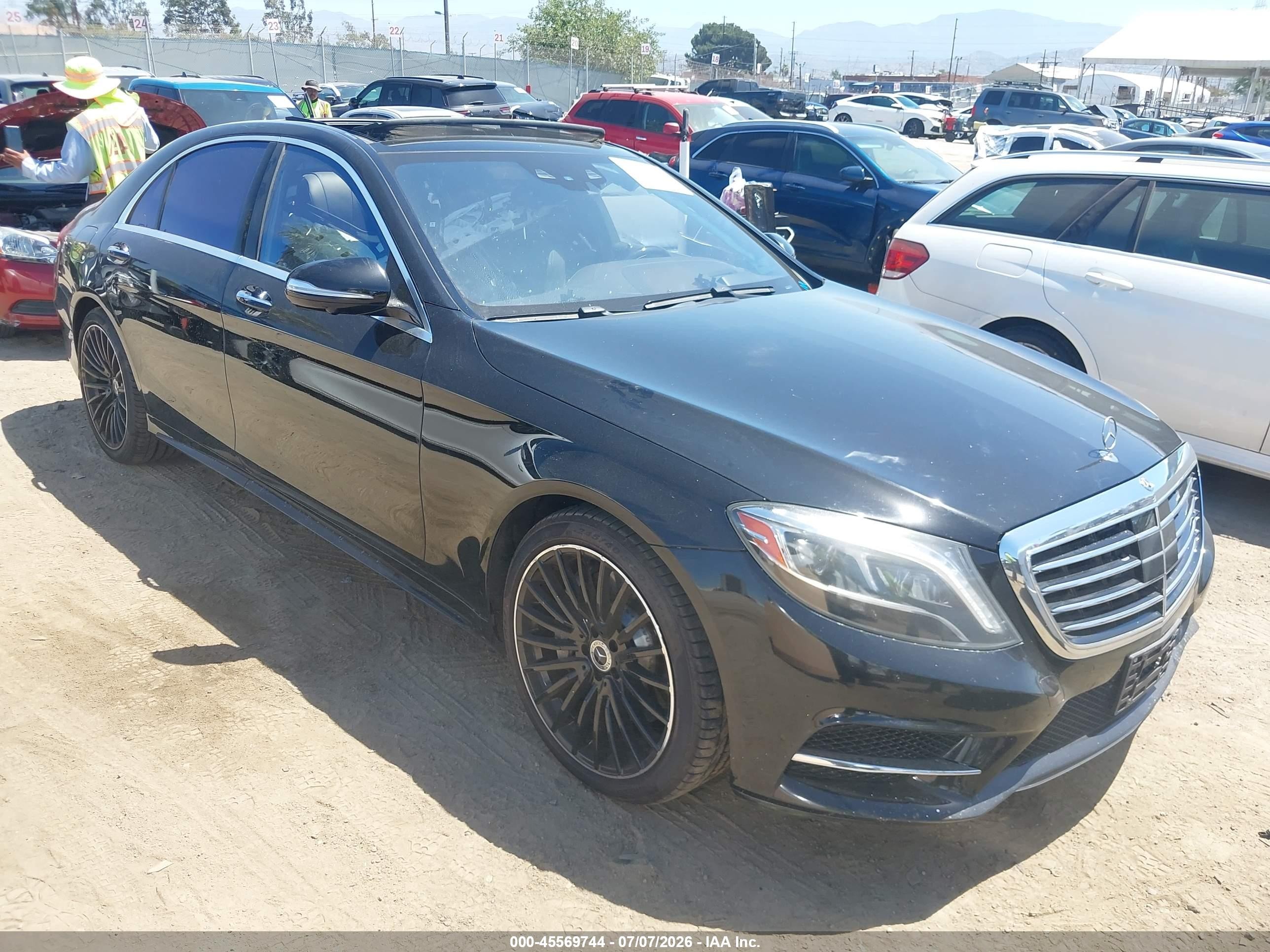 2017 Mercedes-Benz S 550, VIN WDDUG8CB7HA334255 — Roof