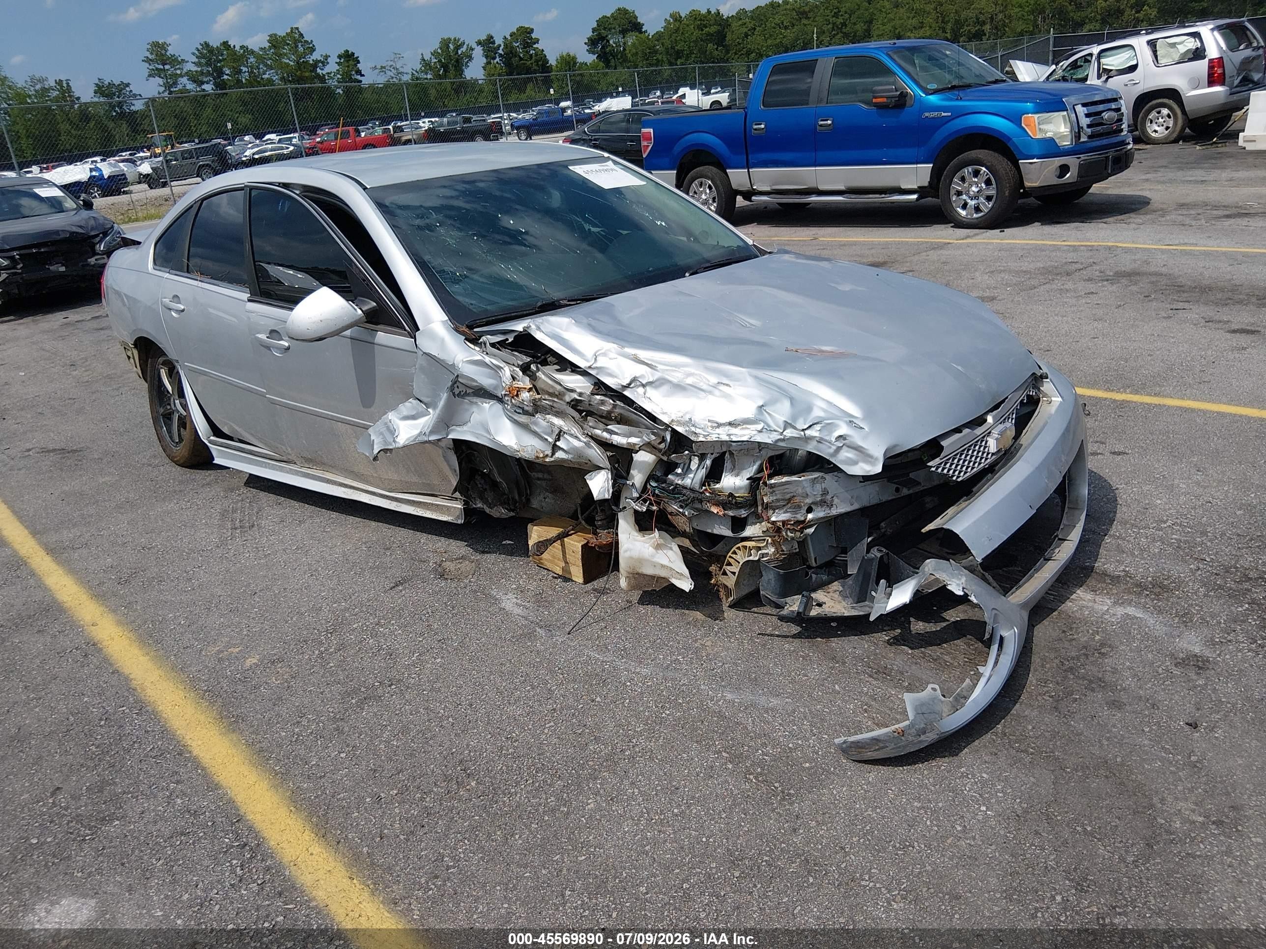 2013 Chevrolet Impala LT, VIN 2G1WG5E36D1131166 — Side