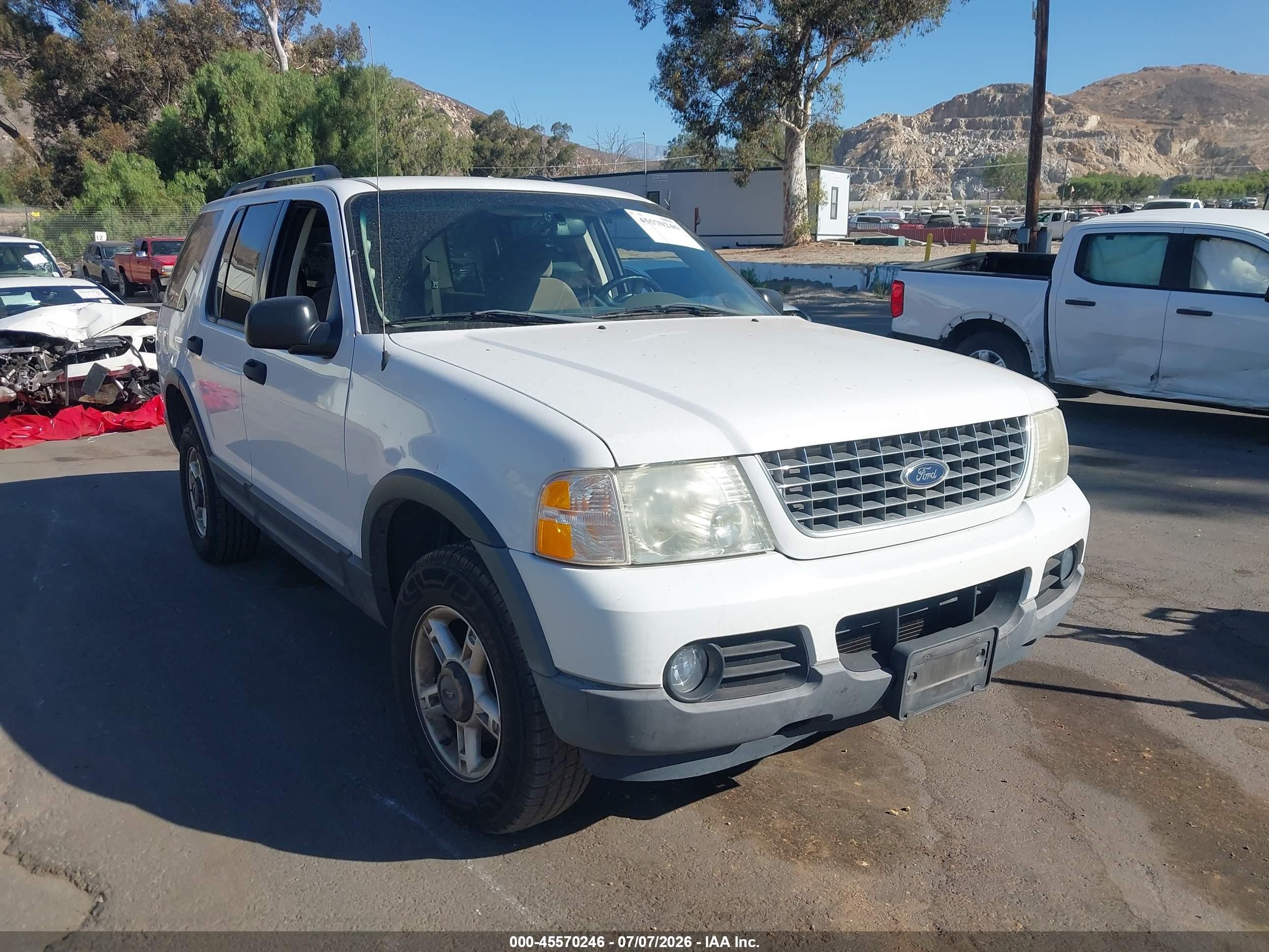 2003 Ford Explorer XLT, VIN 1FMZU63KX3UB33210 — Normal wear