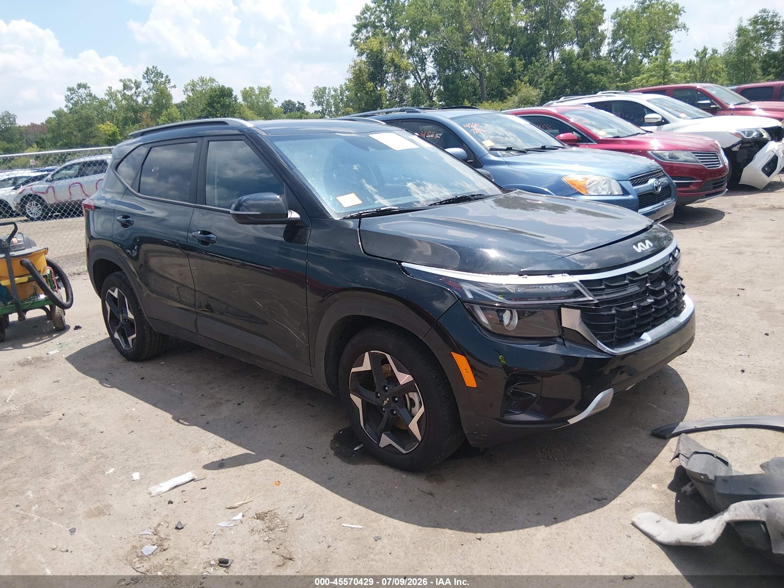 2026 Kia Seltos S, VIN KNDEUCAA3T7927055 — Front end