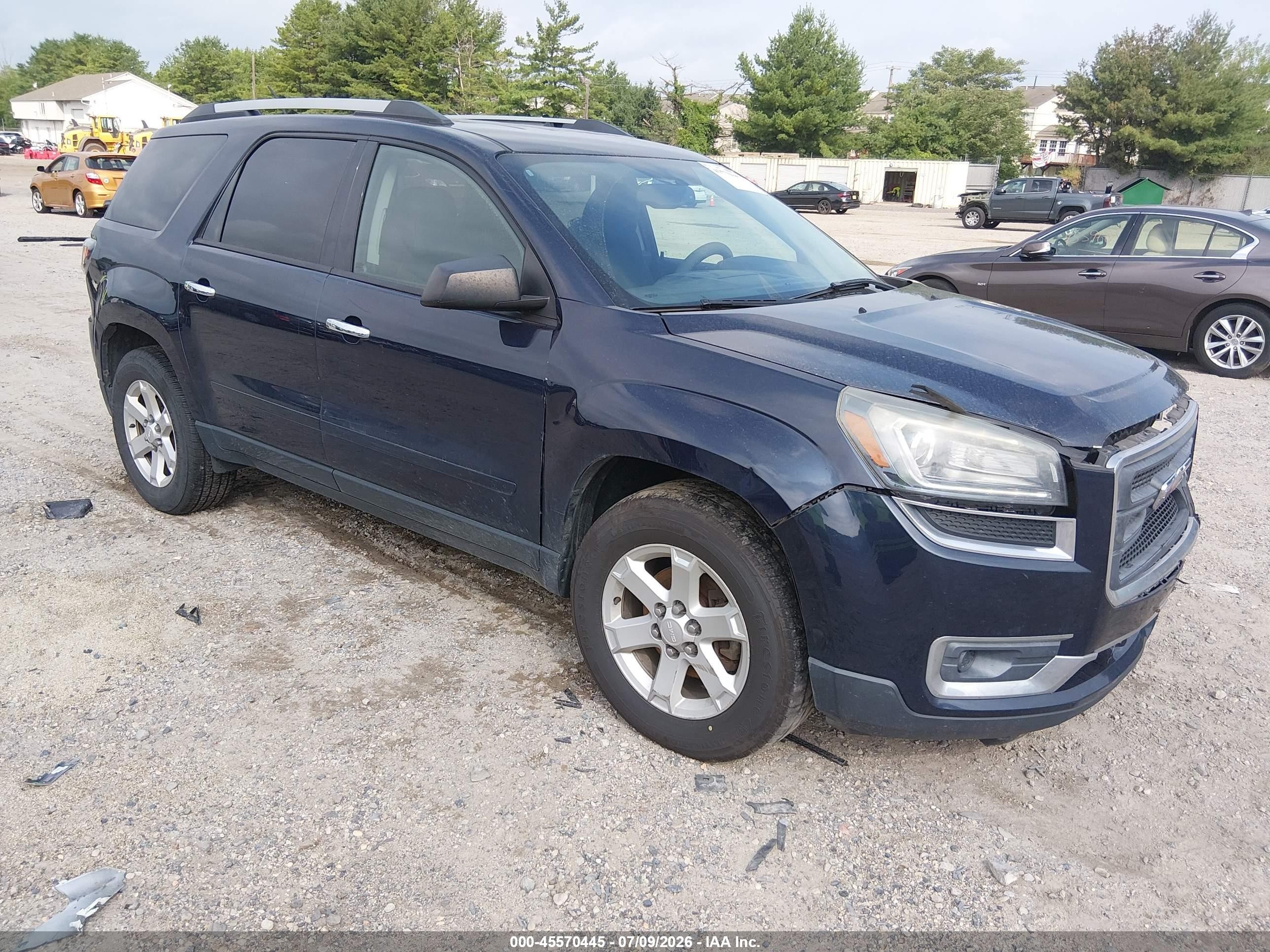 2015 GMC Acadia SLE, VIN 1GKKRPKD5FJ148708 — Front end