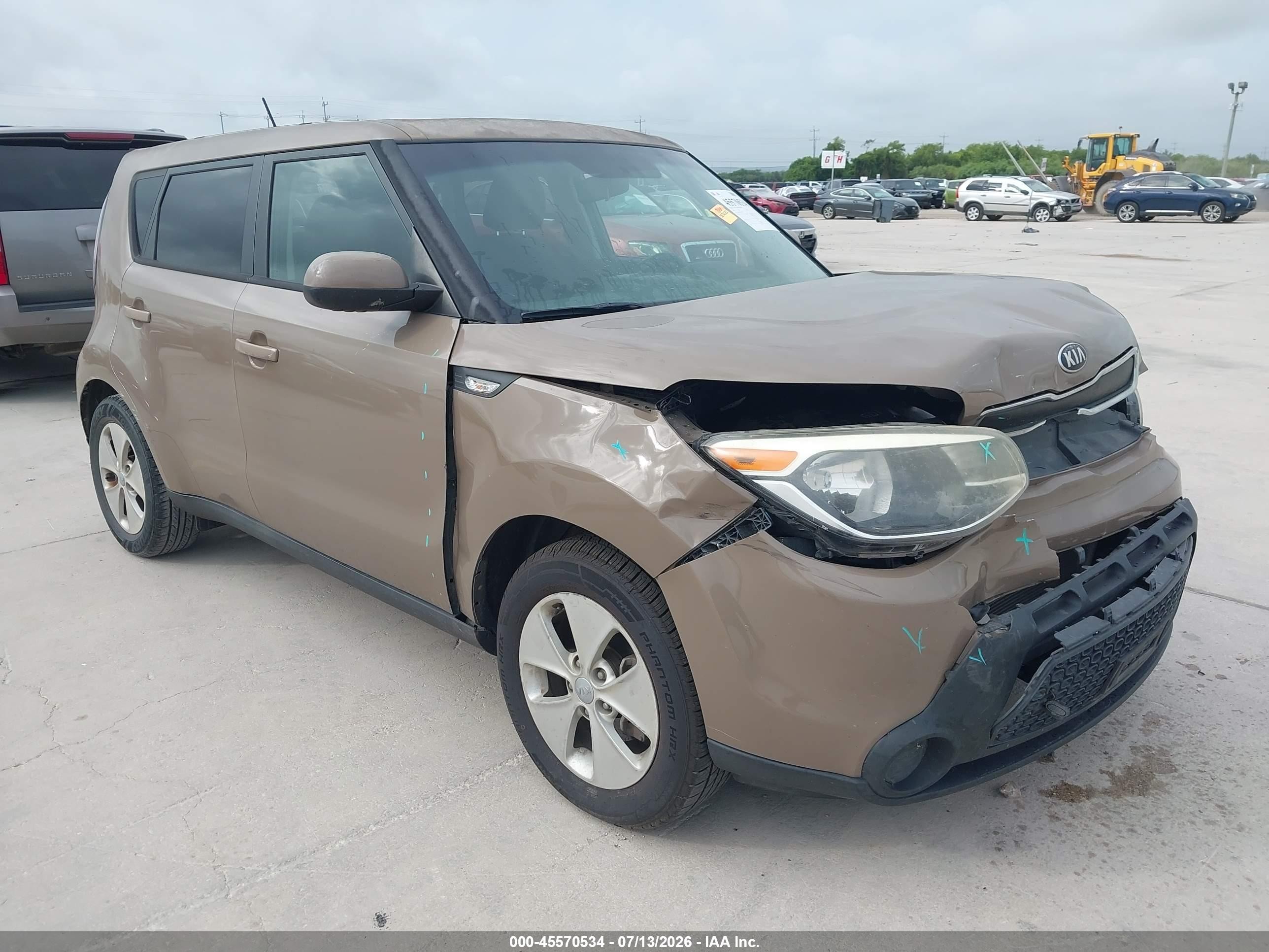 2014 Kia Soul, VIN KNDJN2A24E7037312 — Front end