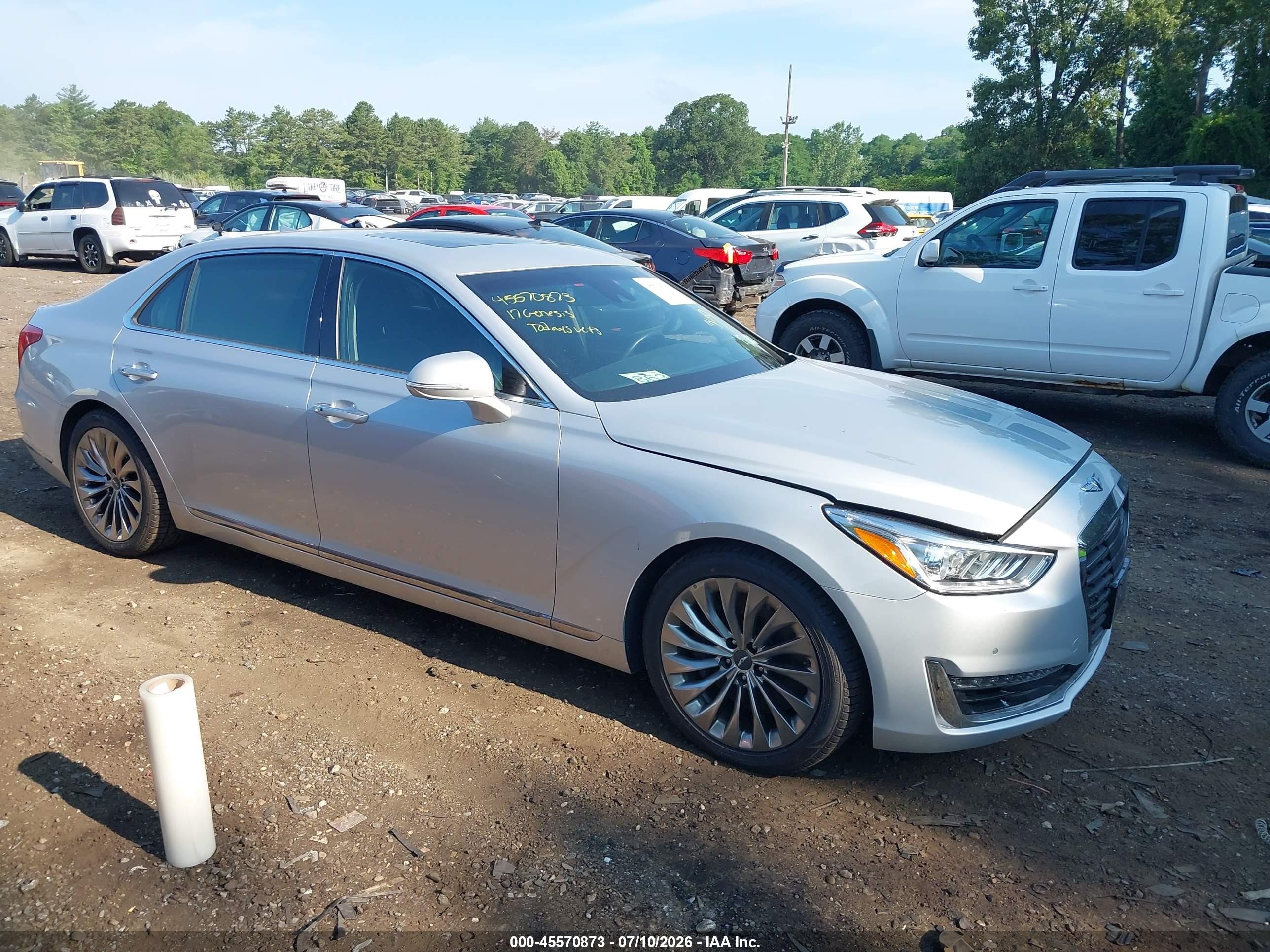 2017 Genesis G90 Premium, VIN KMHG34JA6HU034013 — Normal wear