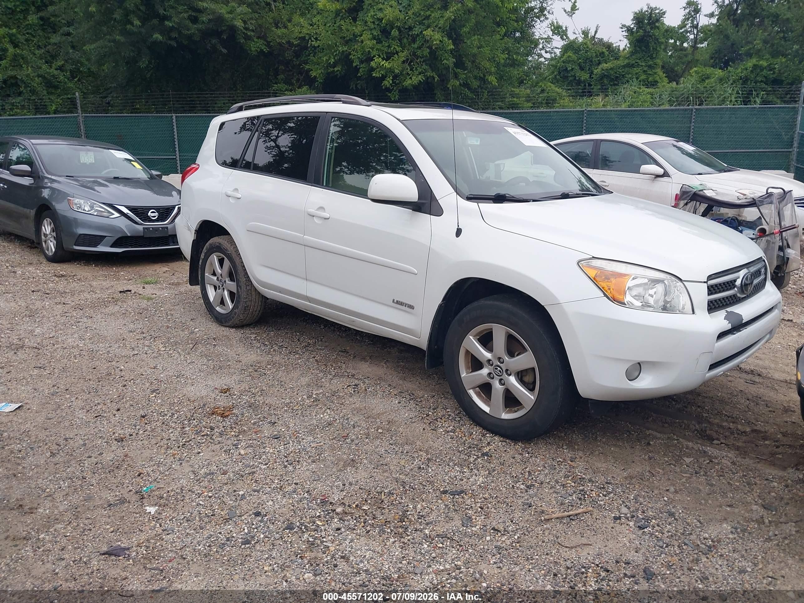 2008 Toyota RAV4 Limited, VIN JTMBK31V885068933 — Normal wear