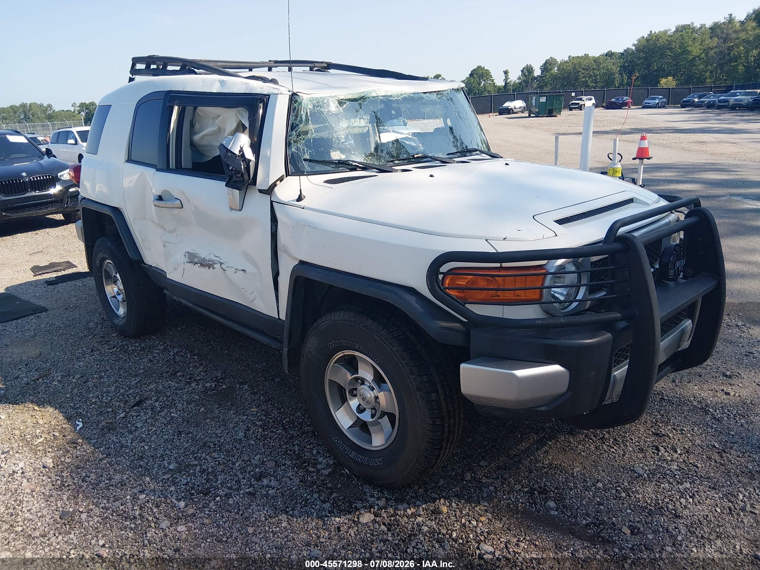 2010 Toyota FJ Cruiser, VIN JTEBU4BF2AK094227 — Rollover