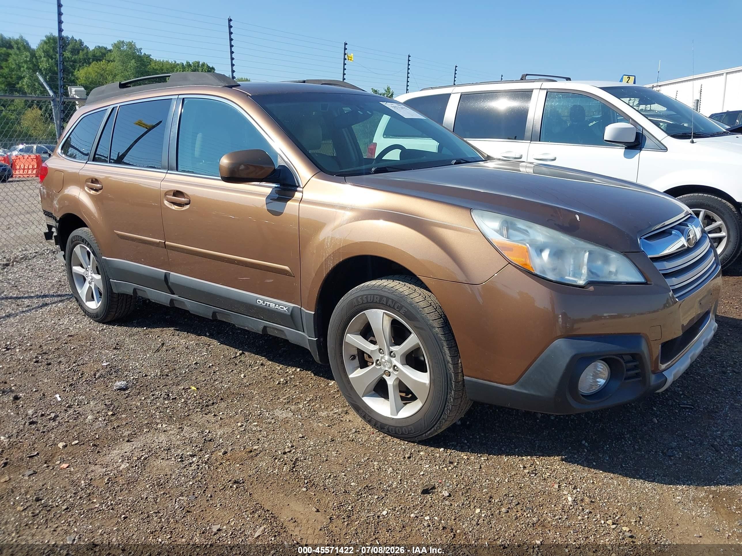 2013 Subaru Outback Limited, VIN 4S4BRCPCXD3230273 — Rear end