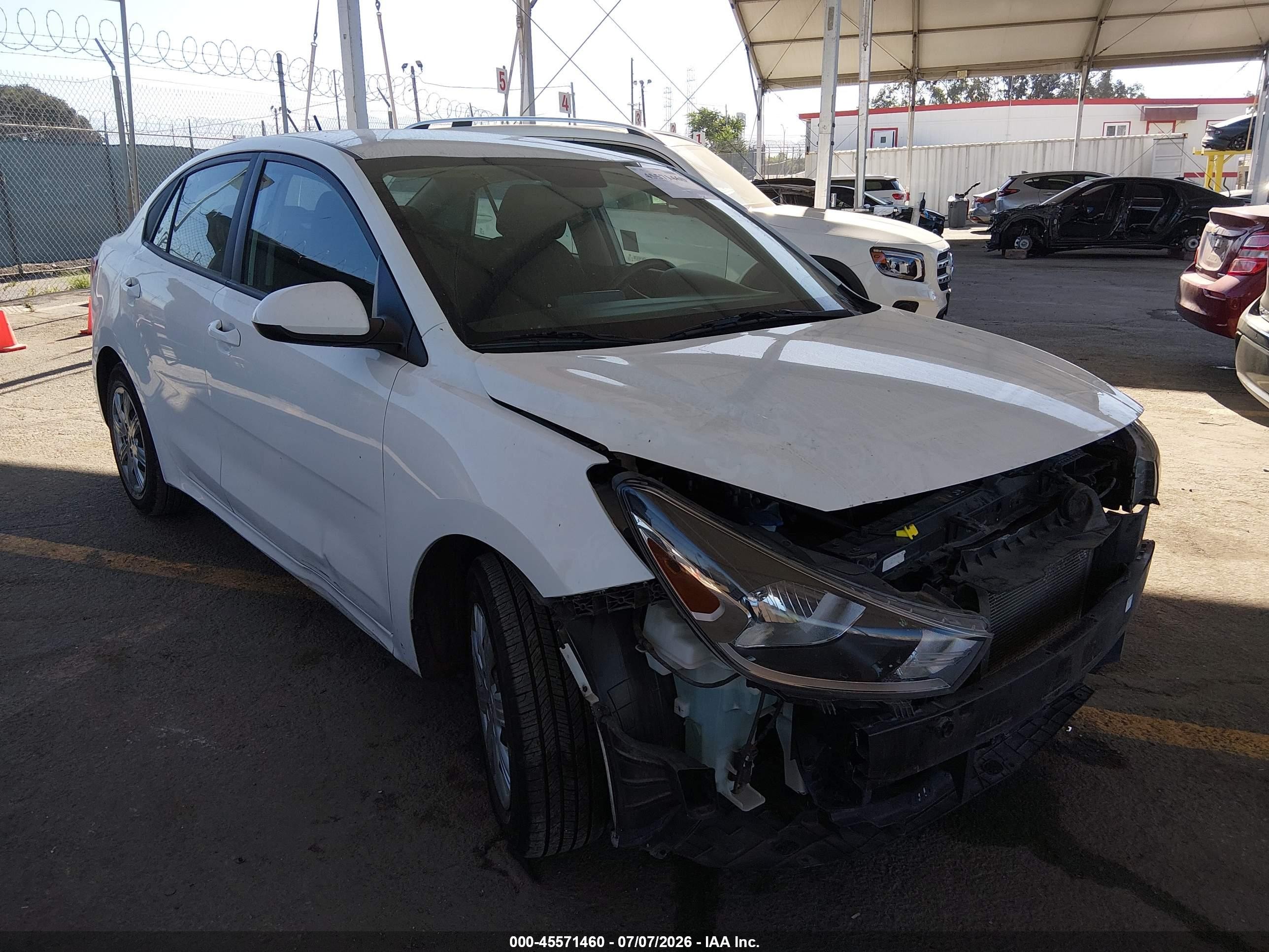 2021 Kia Rio LX, VIN 3KPA24AD3ME394128 — Front end