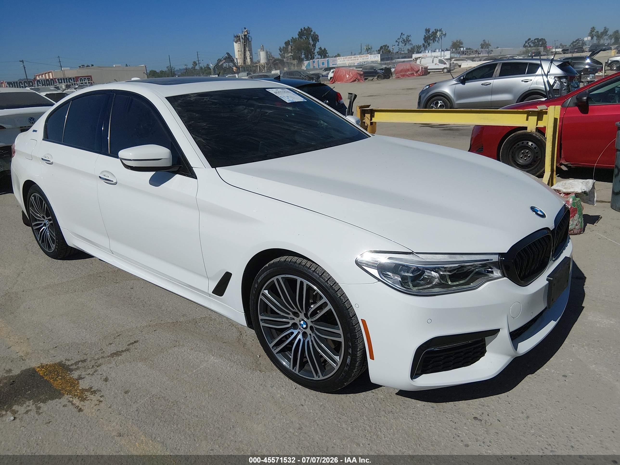 2018 BMW 5 Series 530e, VIN WBAJA9C52JG622974 — Rear end