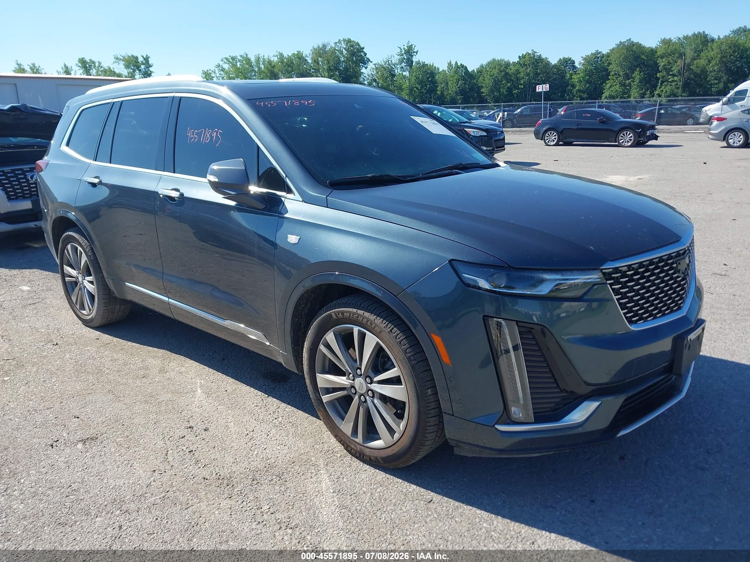 2021 Cadillac XT6 Premium Luxury, VIN 1GYKPDRS6MZ165563 — Undercarriage