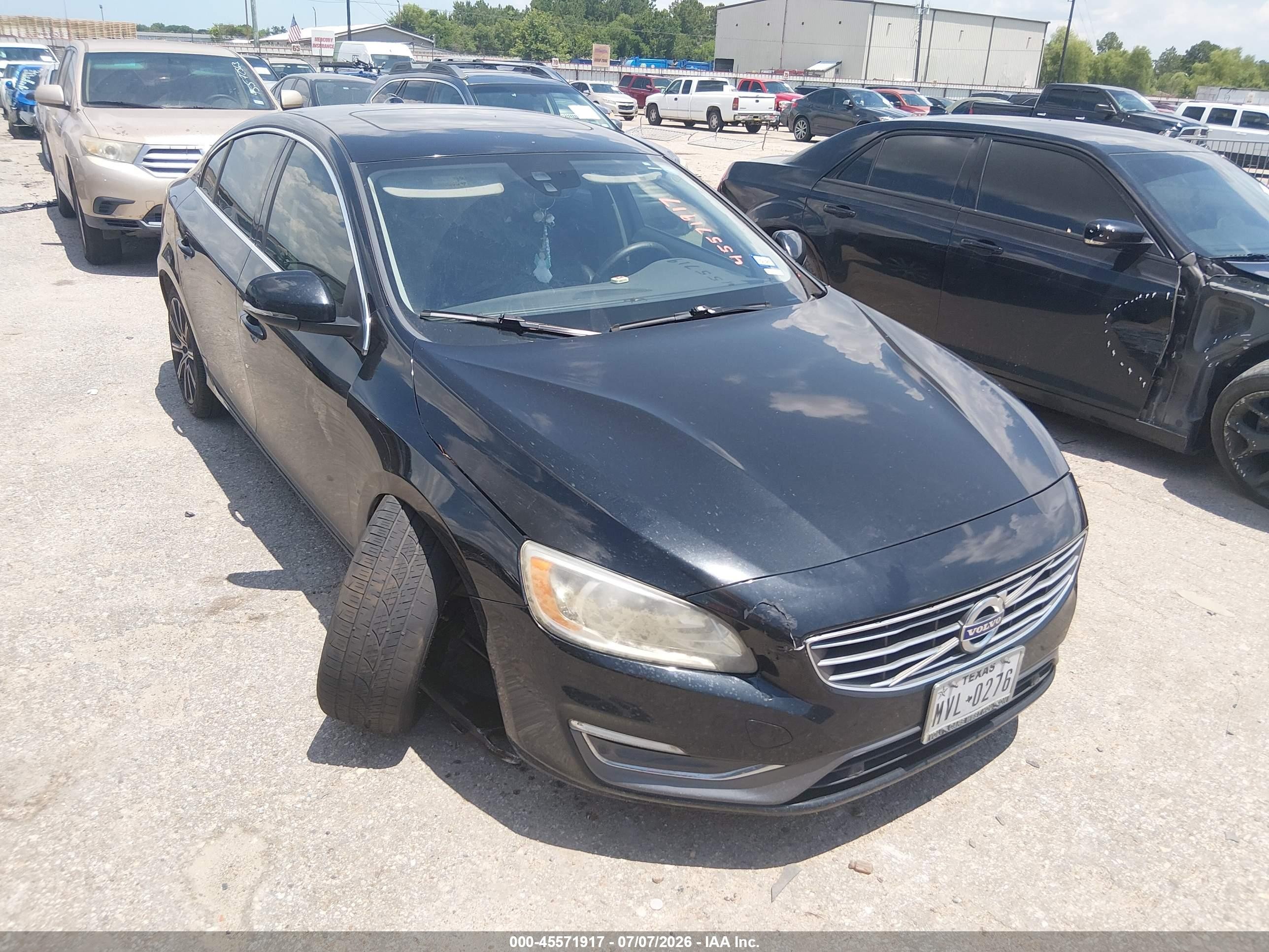 2017 Volvo S60 Inscription, VIN LYV402HK1HB151964 — Normal wear