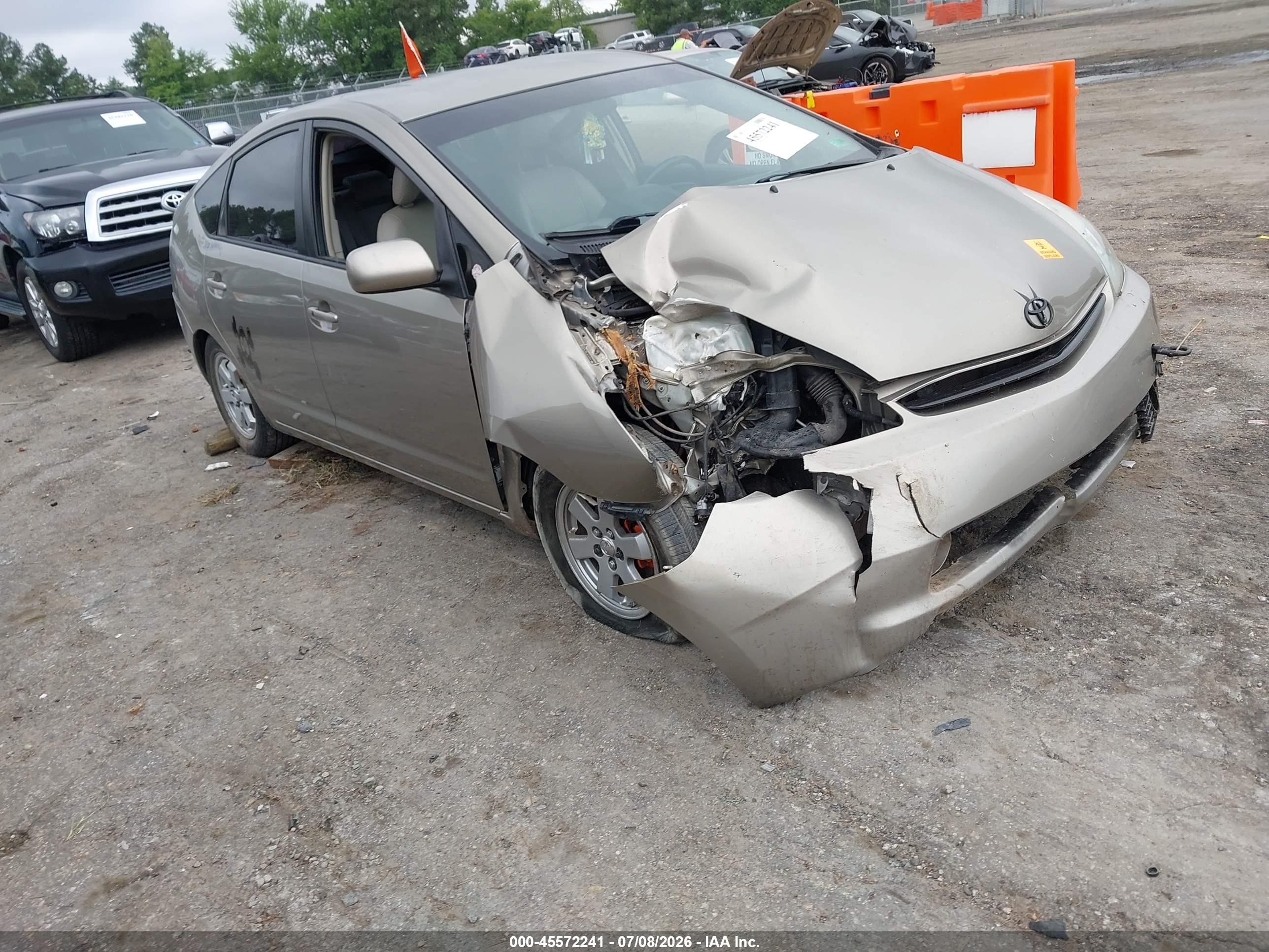 2008 Toyota Prius Touring, VIN JTDKB20U387744678 — Front end
