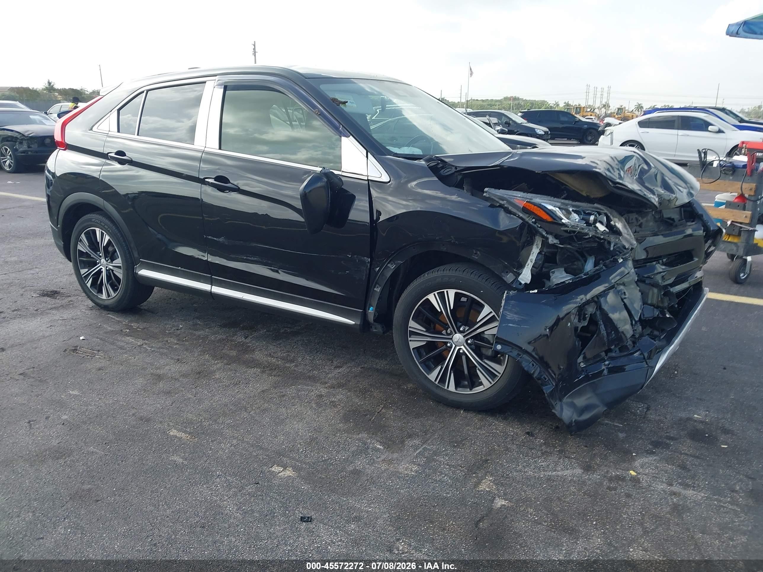 2020 Mitsubishi Eclipse Cross SE, VIN JA4AS5AA1LZ006130 — Front end