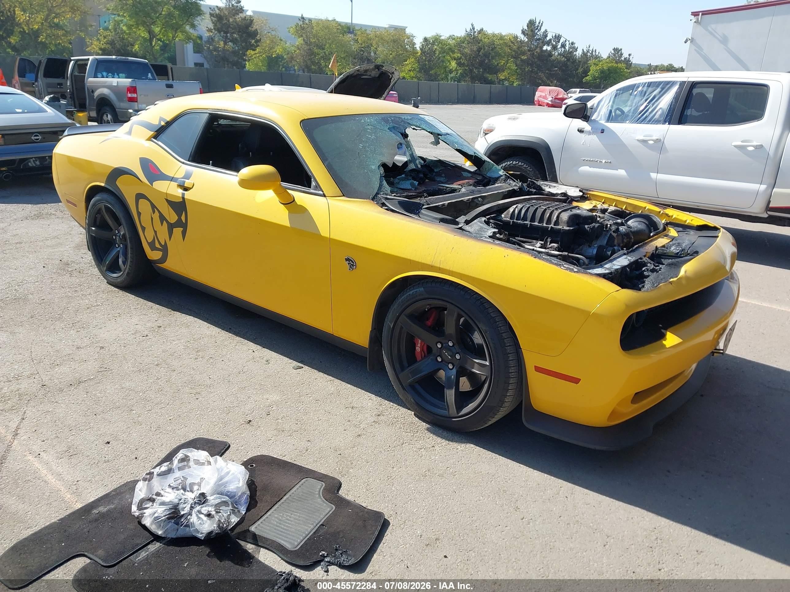 2017 Dodge Challenger SRT Hellcat, VIN 2C3CDZC9XHH597797 — Engine fire