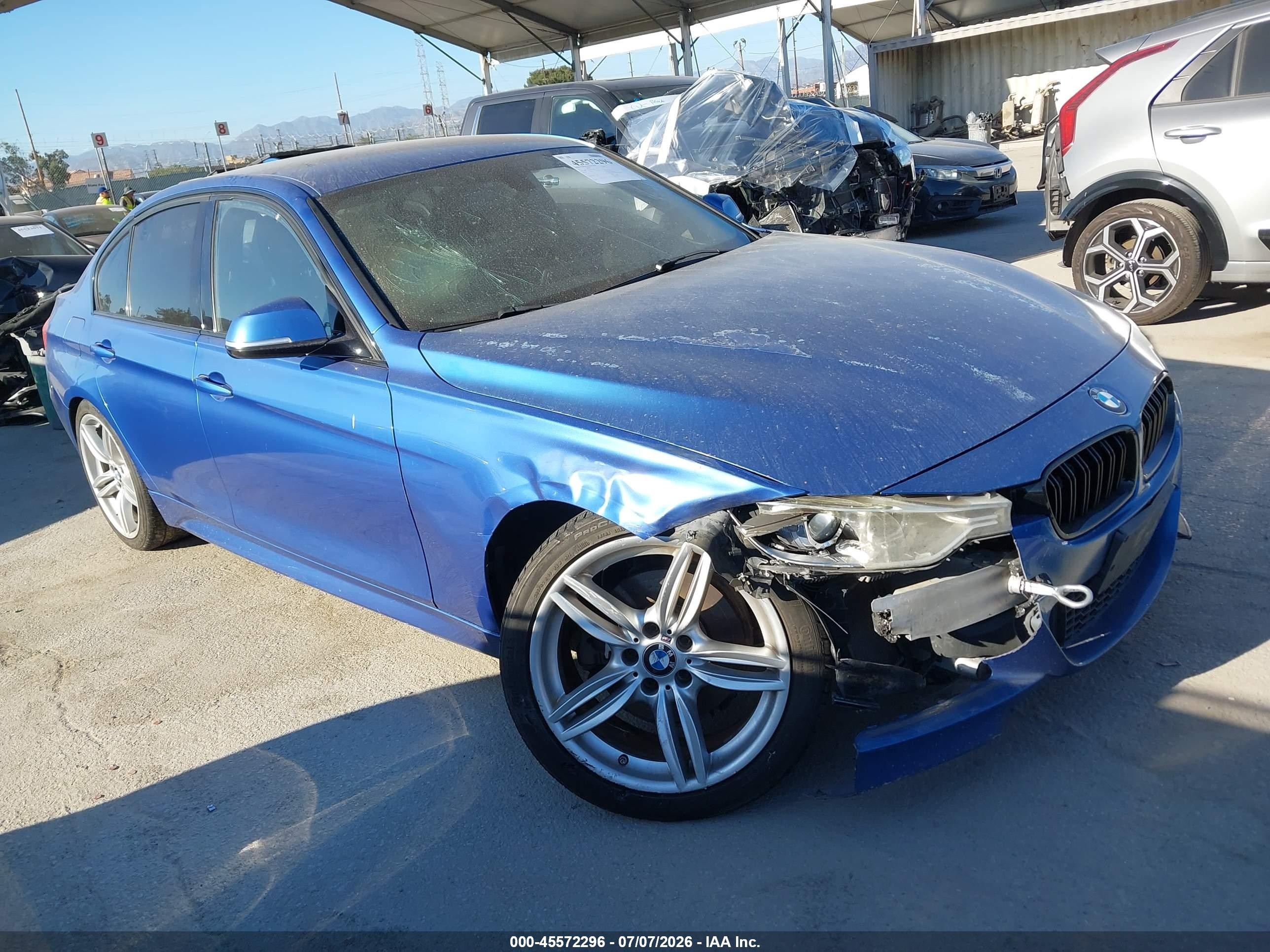 2013 BMW 3 Series 328i, VIN WBA3A5C56DF353910 — Front end