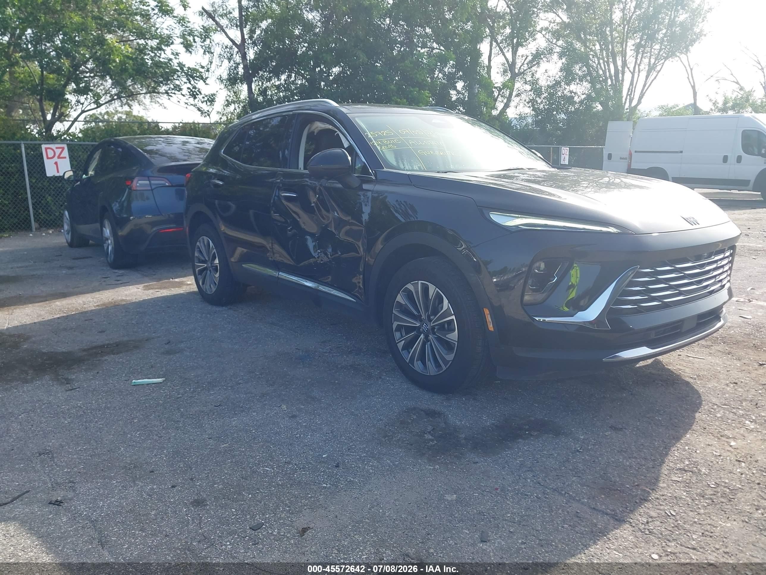 2024 Buick Envision Preferred, VIN LRBFZME47RD048327 — Бок