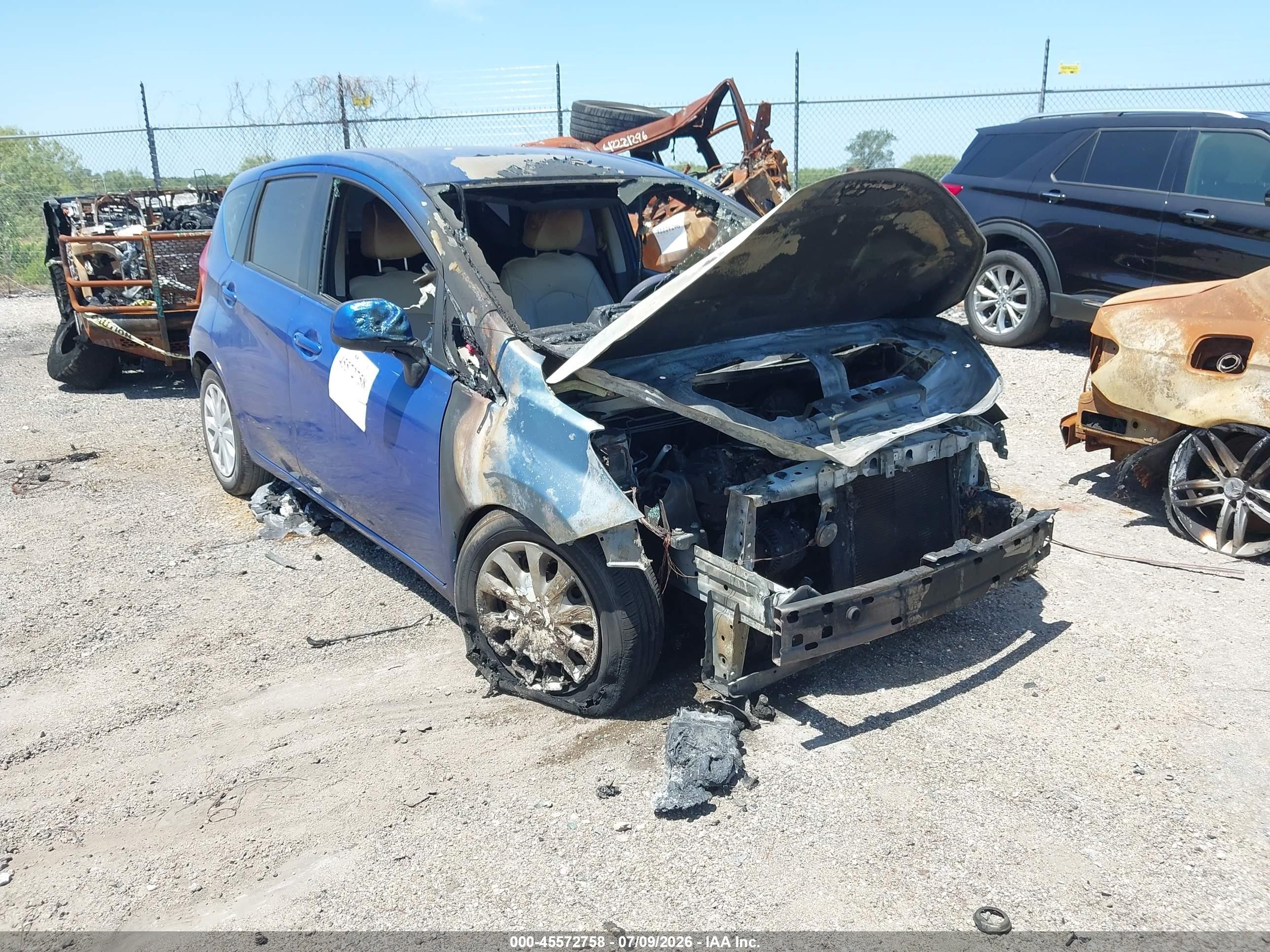2014 Nissan Note SV, VIN 3N1CE2CP3EL432520 — Engine fire