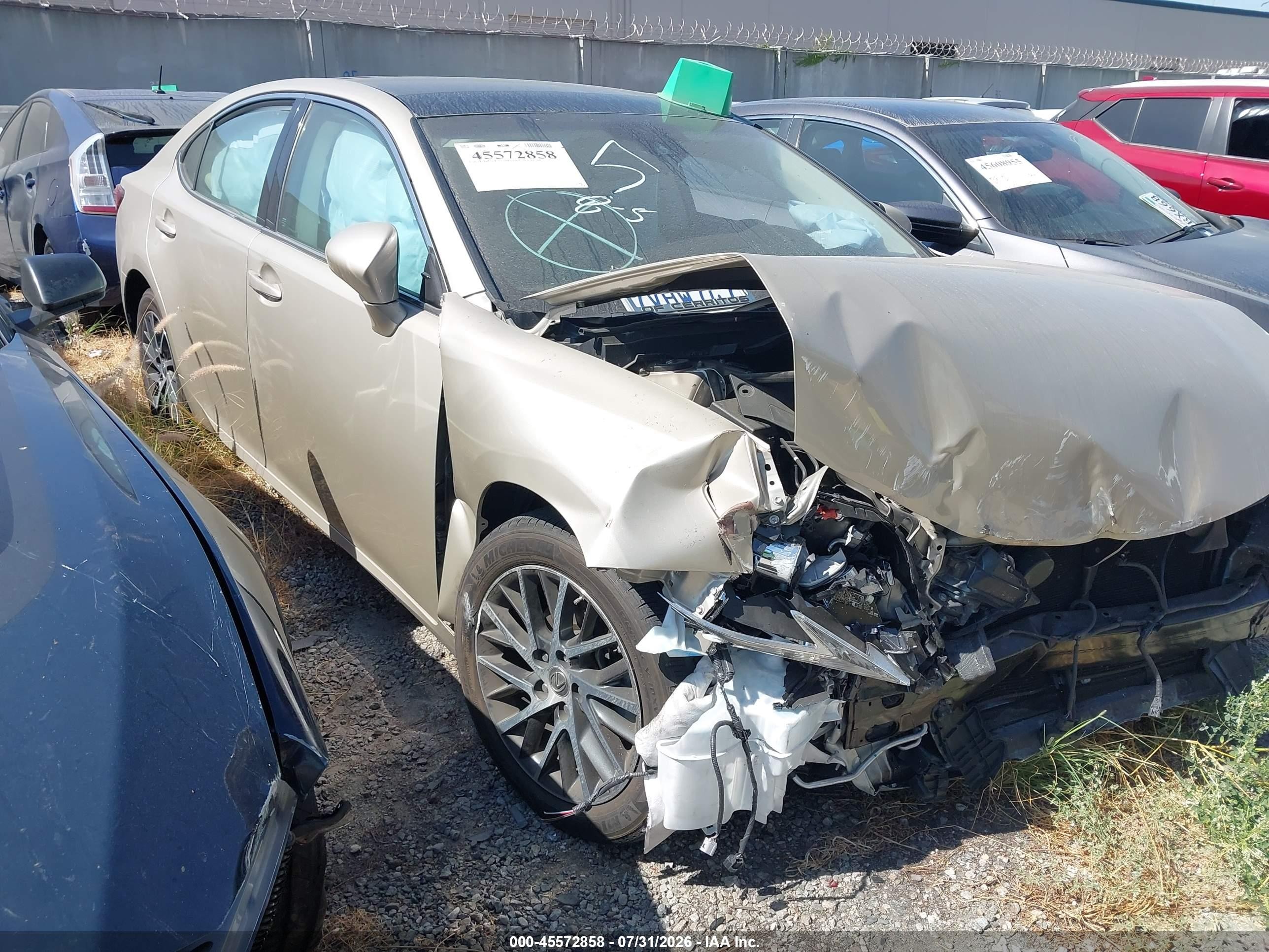 2017 Lexus ES 350, VIN 58ABK1GG9HU037729 — Front end