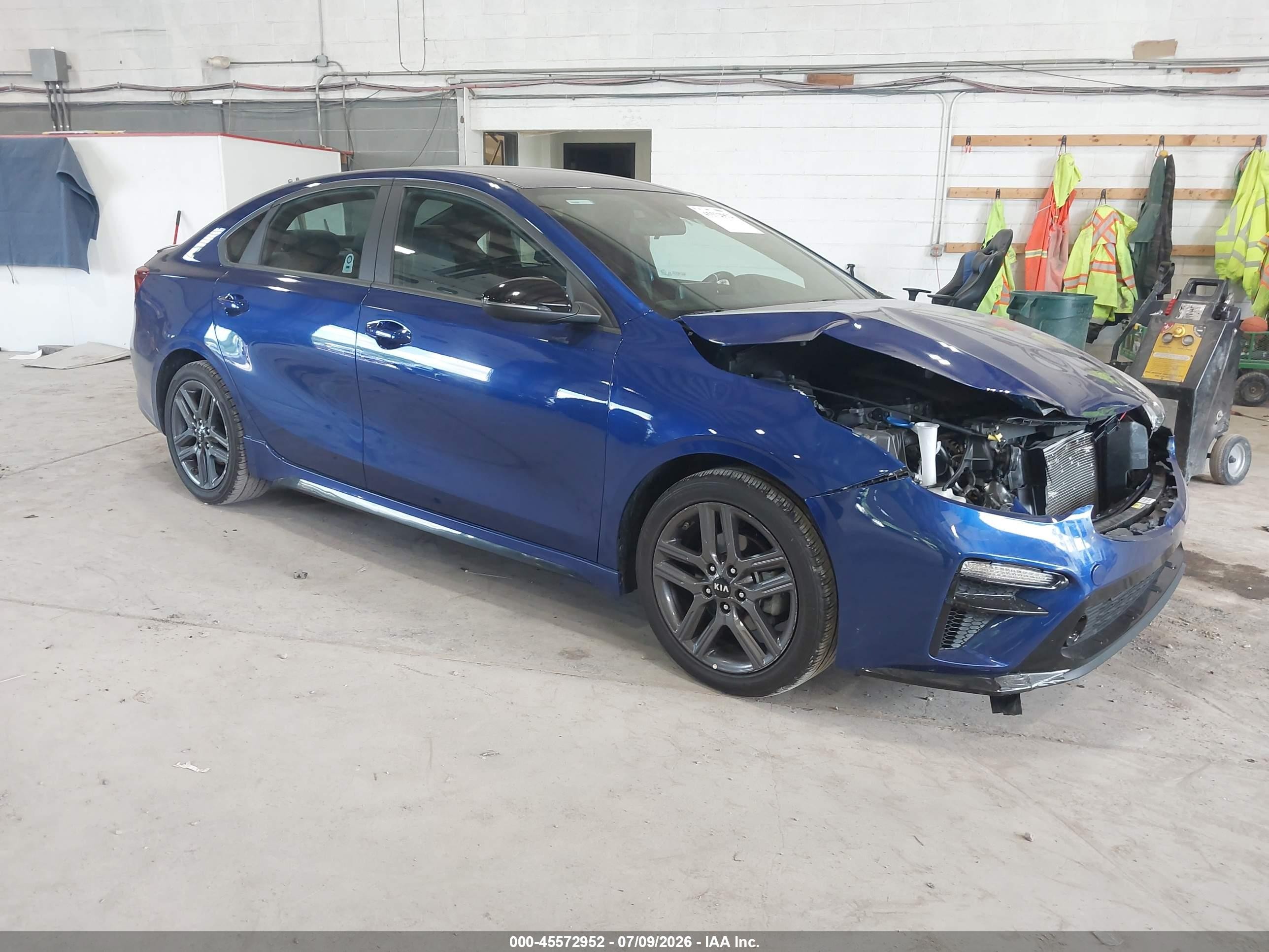 2021 Kia Forte GT-Line, VIN 3KPF34AD3ME326477 — Front end